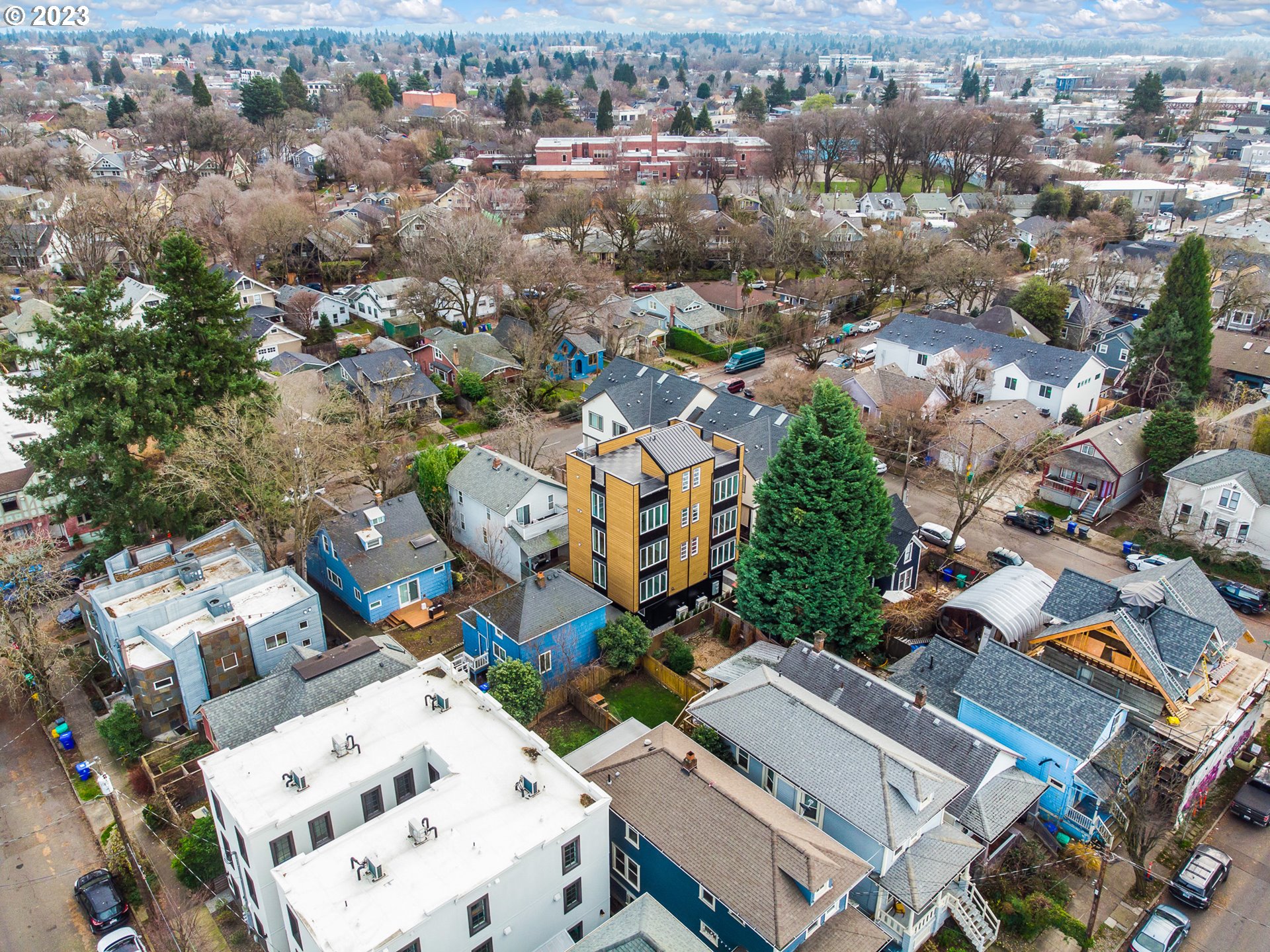 2135 SE 12th AVE, Portland