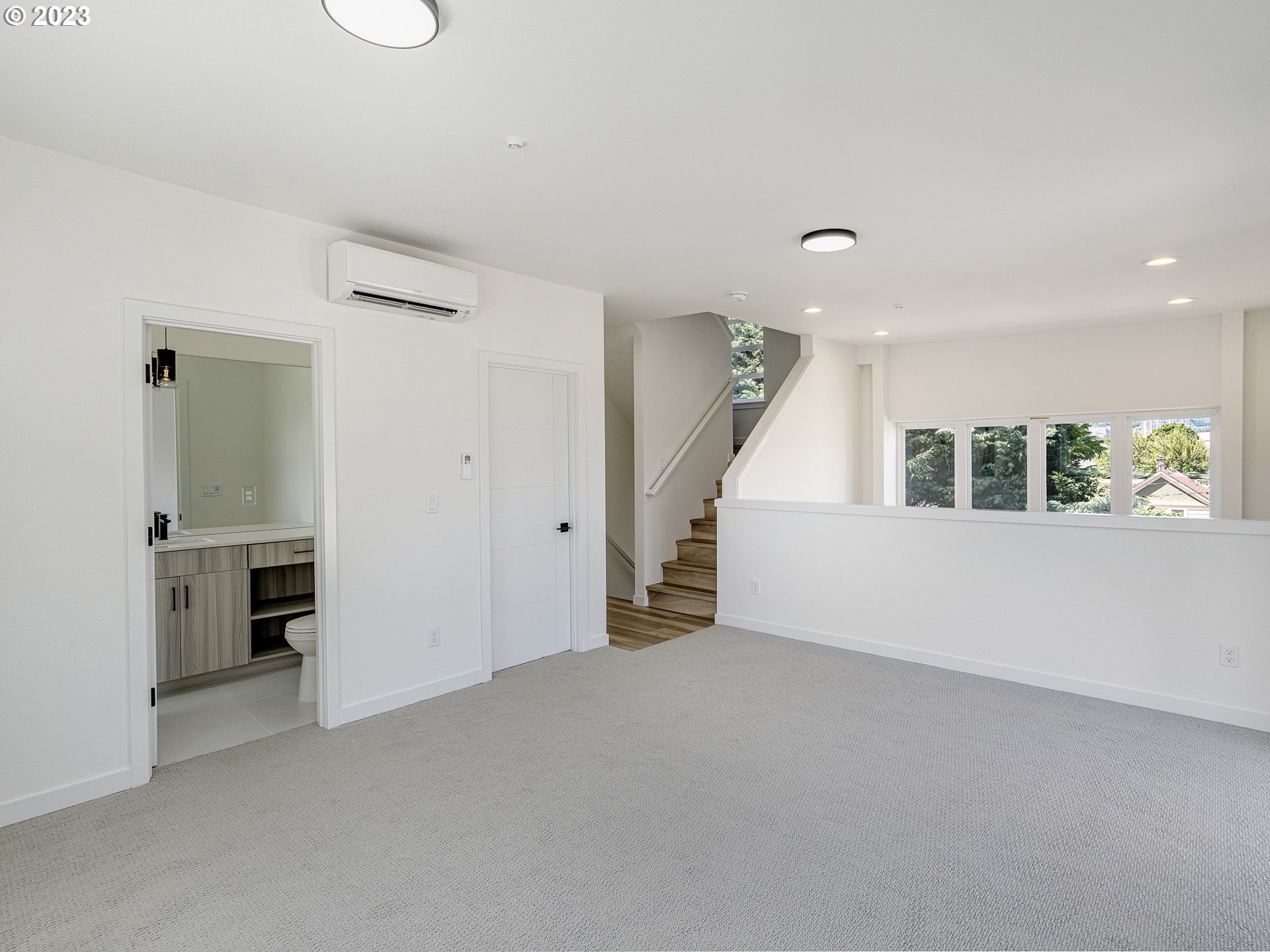 2135 SE 12th AVE, Portland