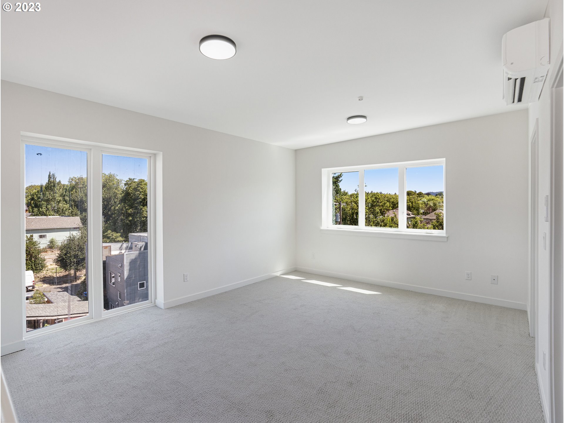 2135 SE 12th AVE, Portland