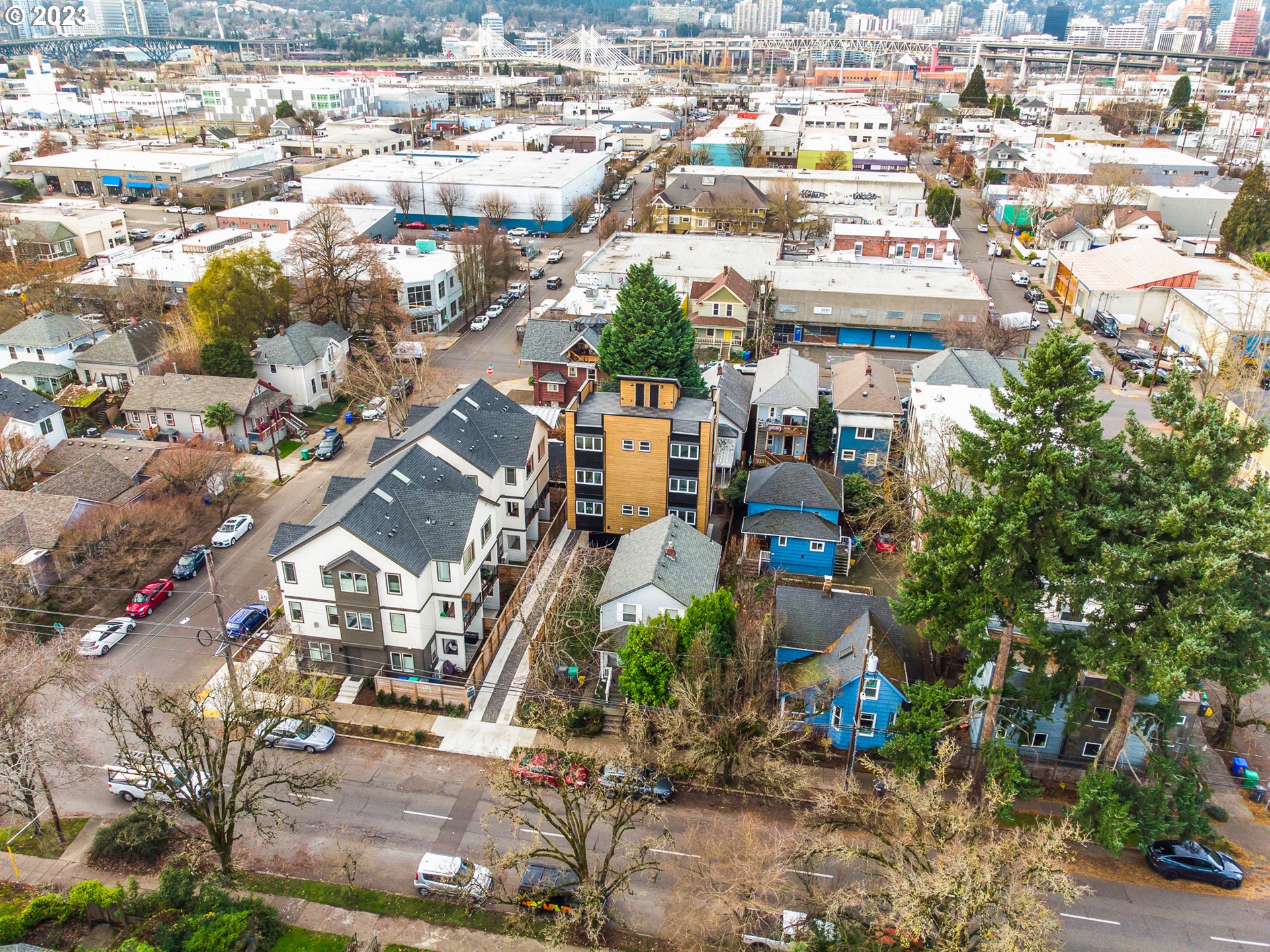 2135 SE 12th AVE, Portland