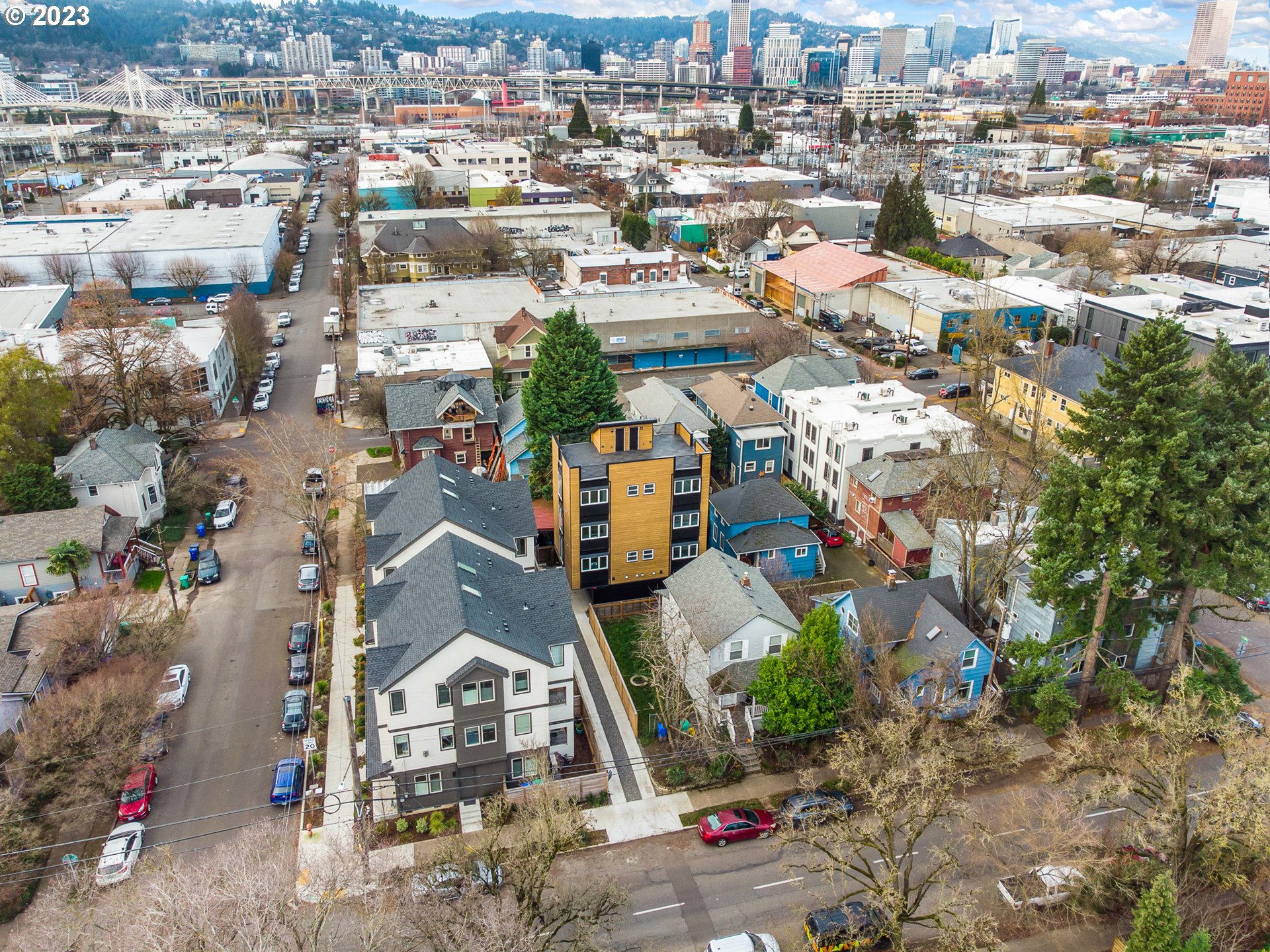 2135 SE 12th AVE, Portland