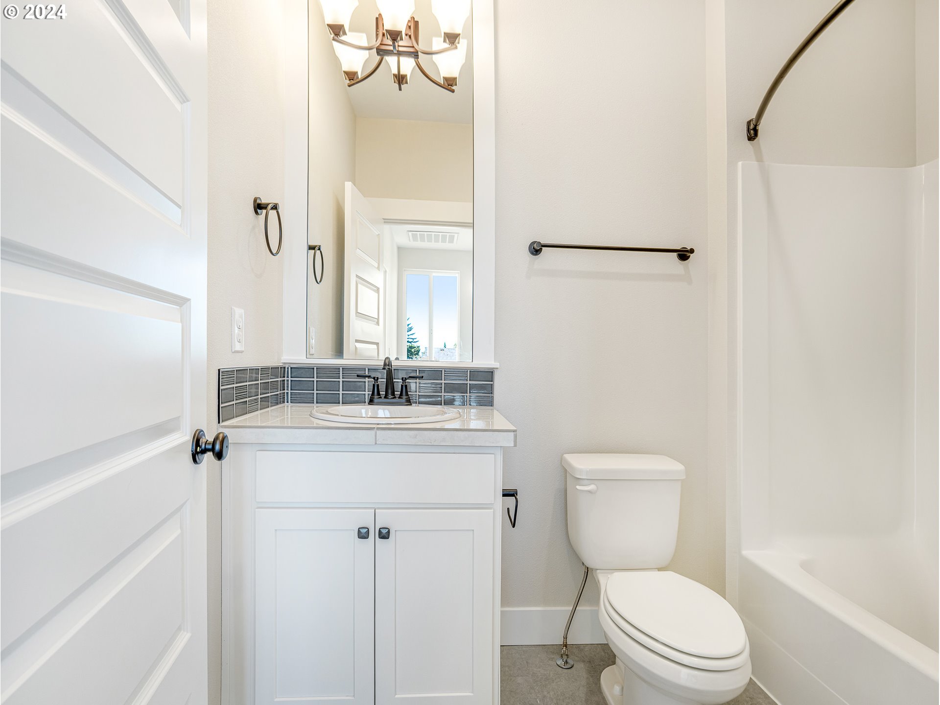 9550 N Allegheny AVE