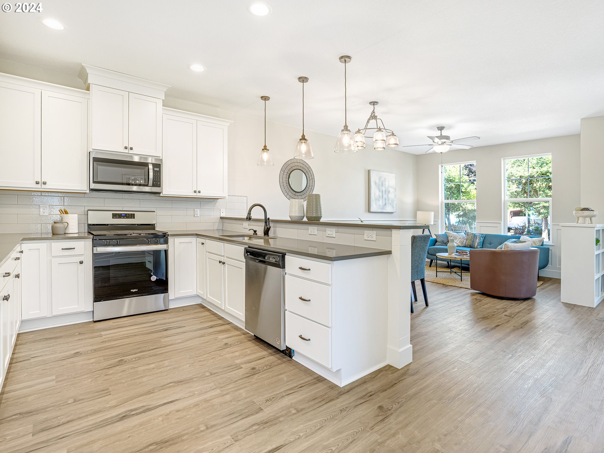 9550 N Allegheny AVE