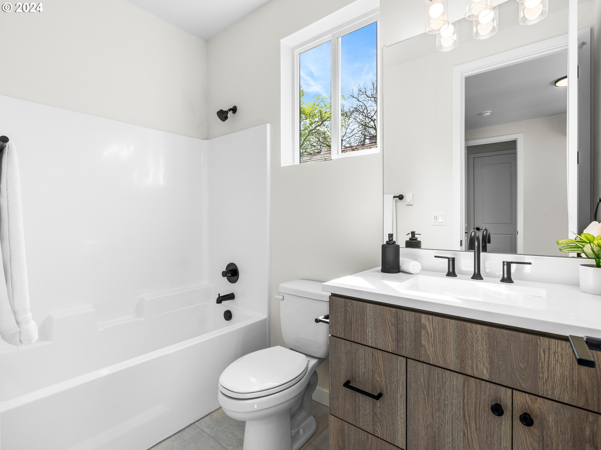 3564 NE Garfield AVE, Portland