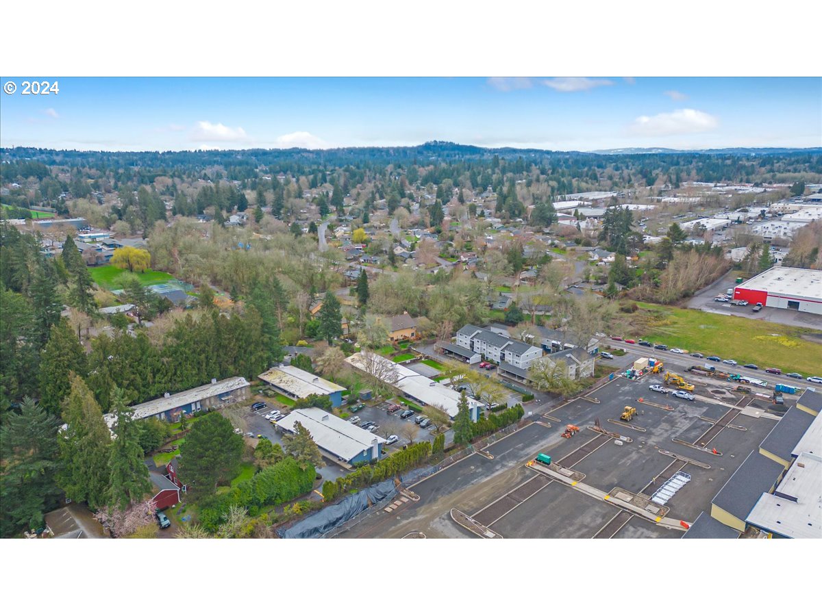 10090 SW BEAVERTON HILLSDALE HWY Unit: 24
