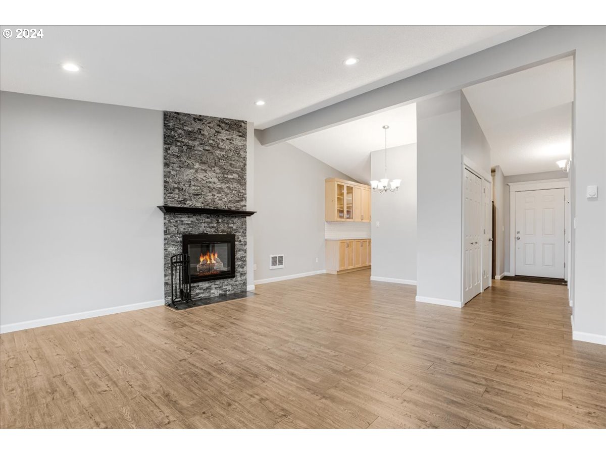 10090 SW BEAVERTON HILLSDALE HWY Unit: 24