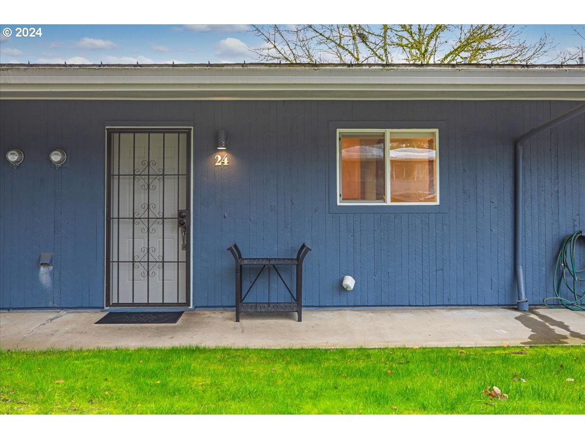 10090 SW BEAVERTON HILLSDALE HWY Unit: 24