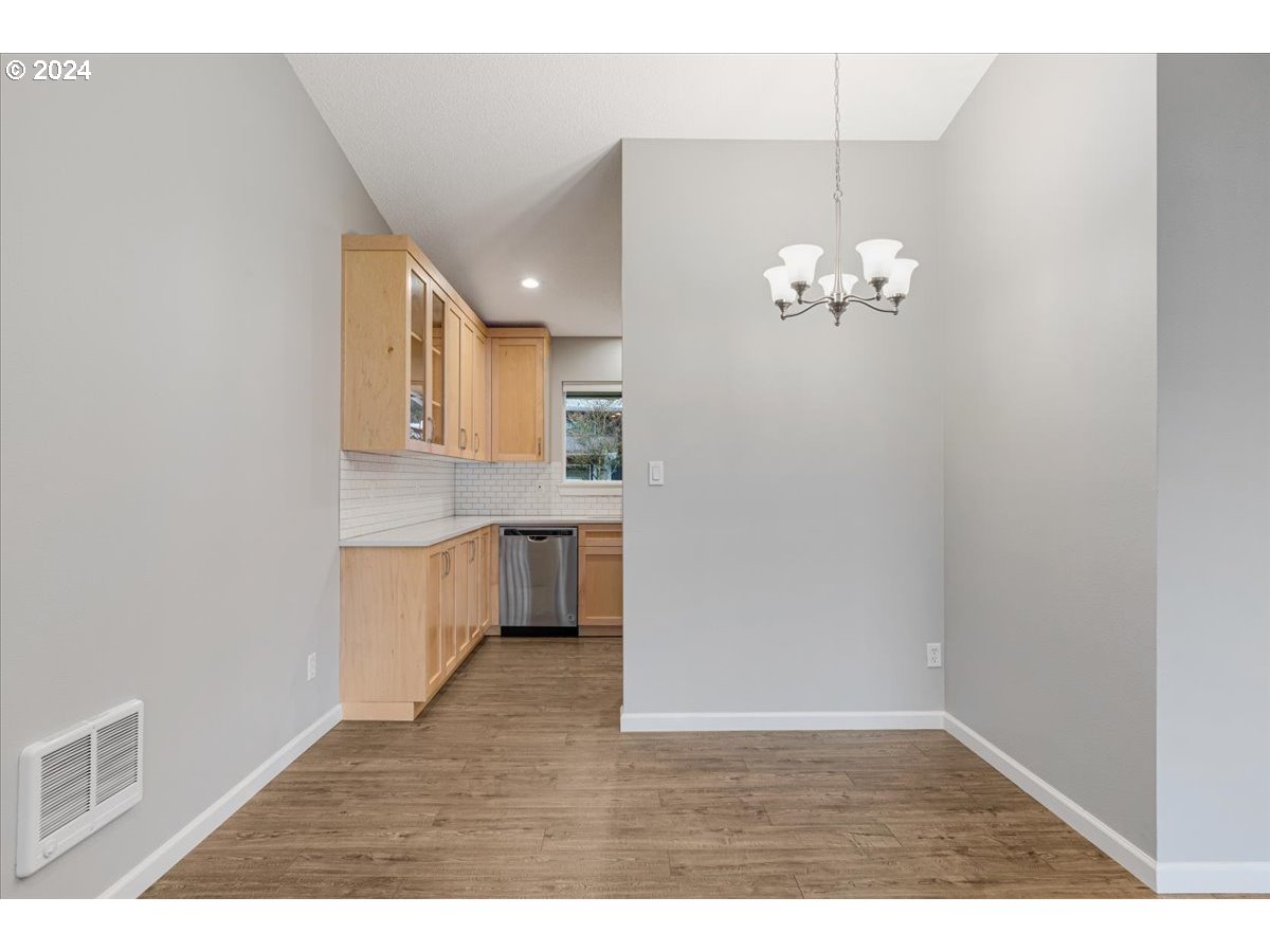 10090 SW BEAVERTON HILLSDALE HWY Unit: 24