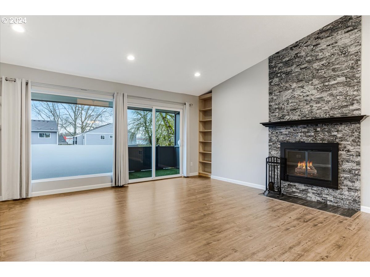 10090 SW BEAVERTON HILLSDALE HWY Unit: 24