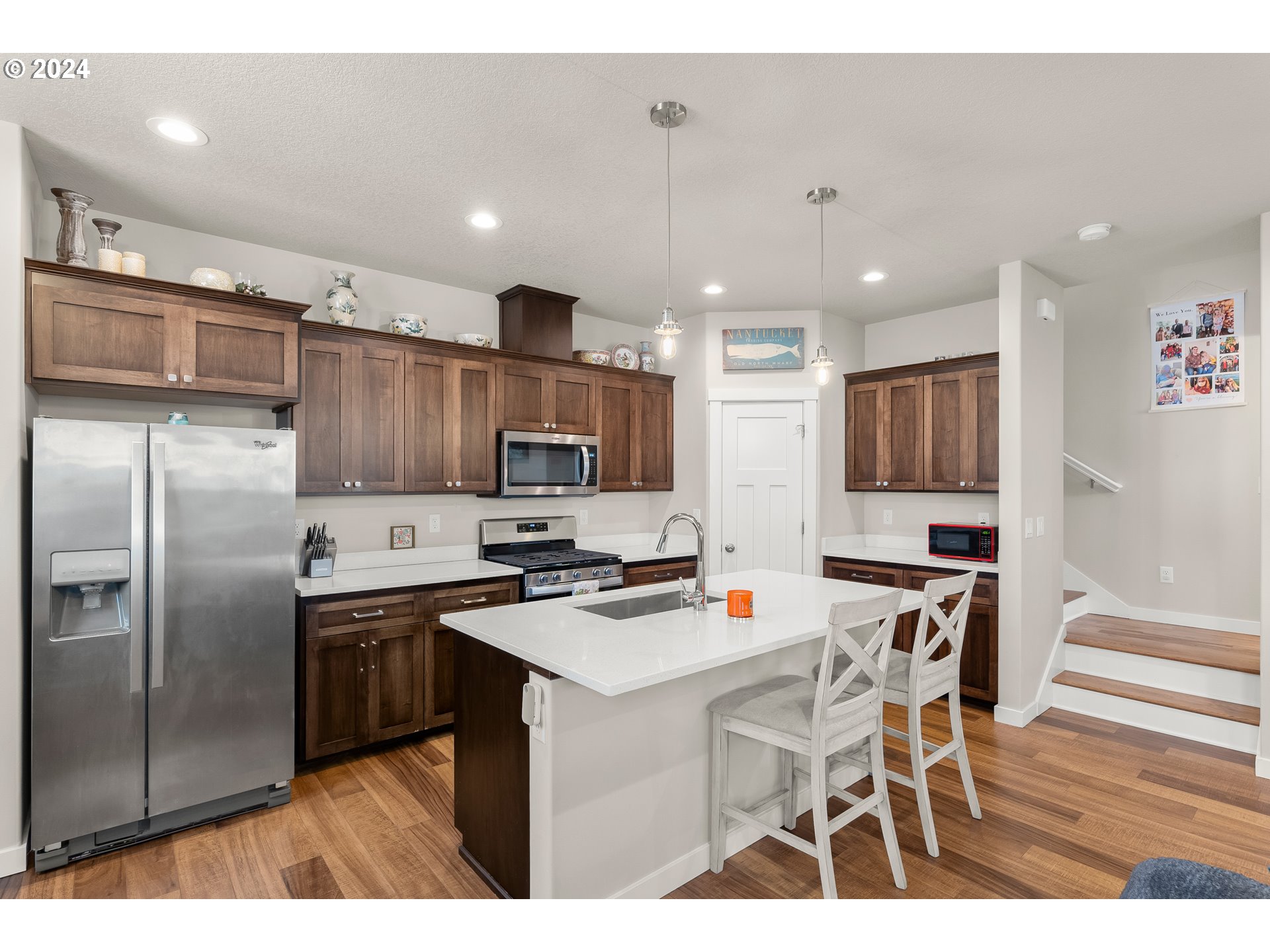 1776 SE JONATHAN AVE