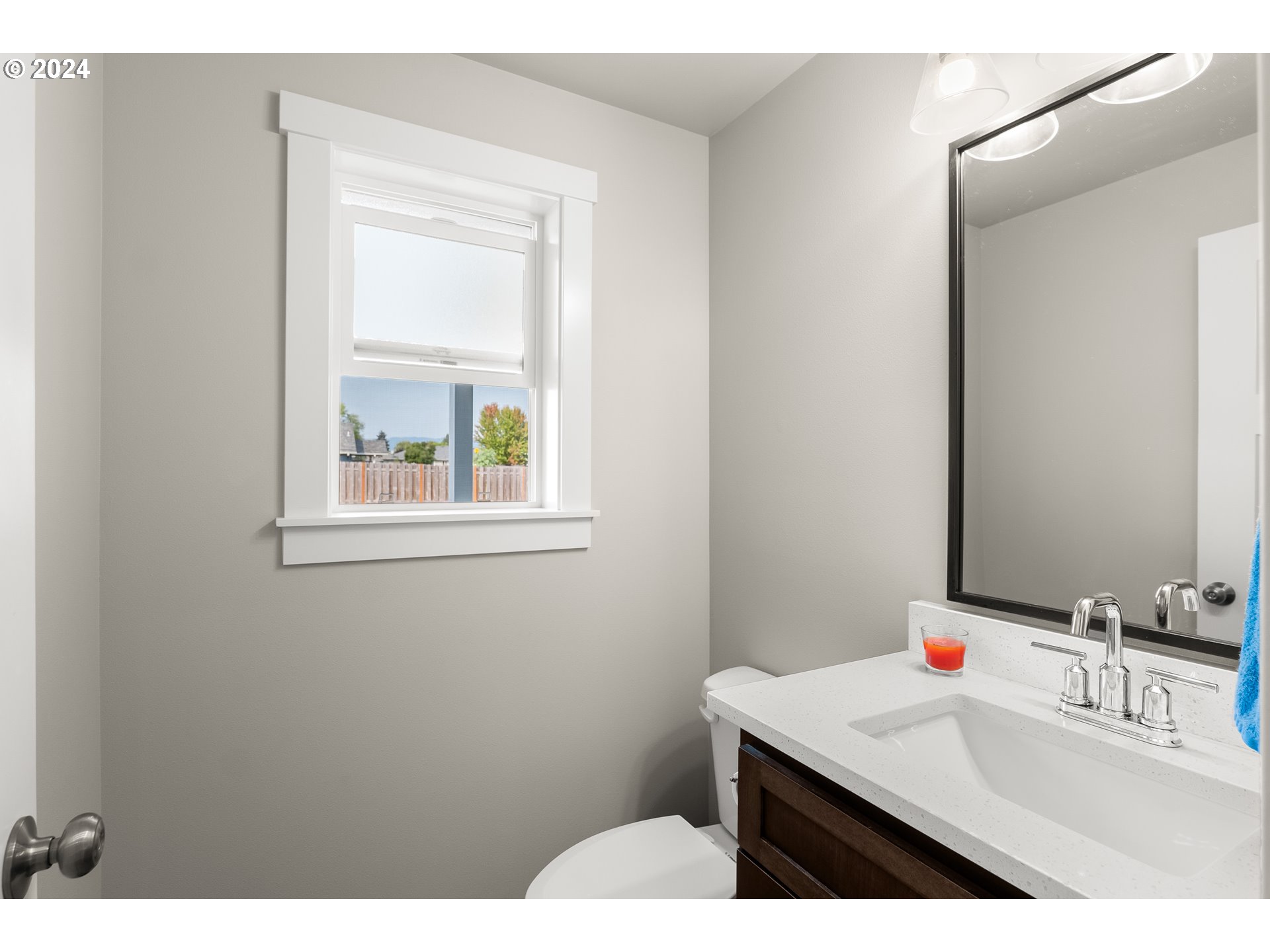 1776 SE JONATHAN AVE