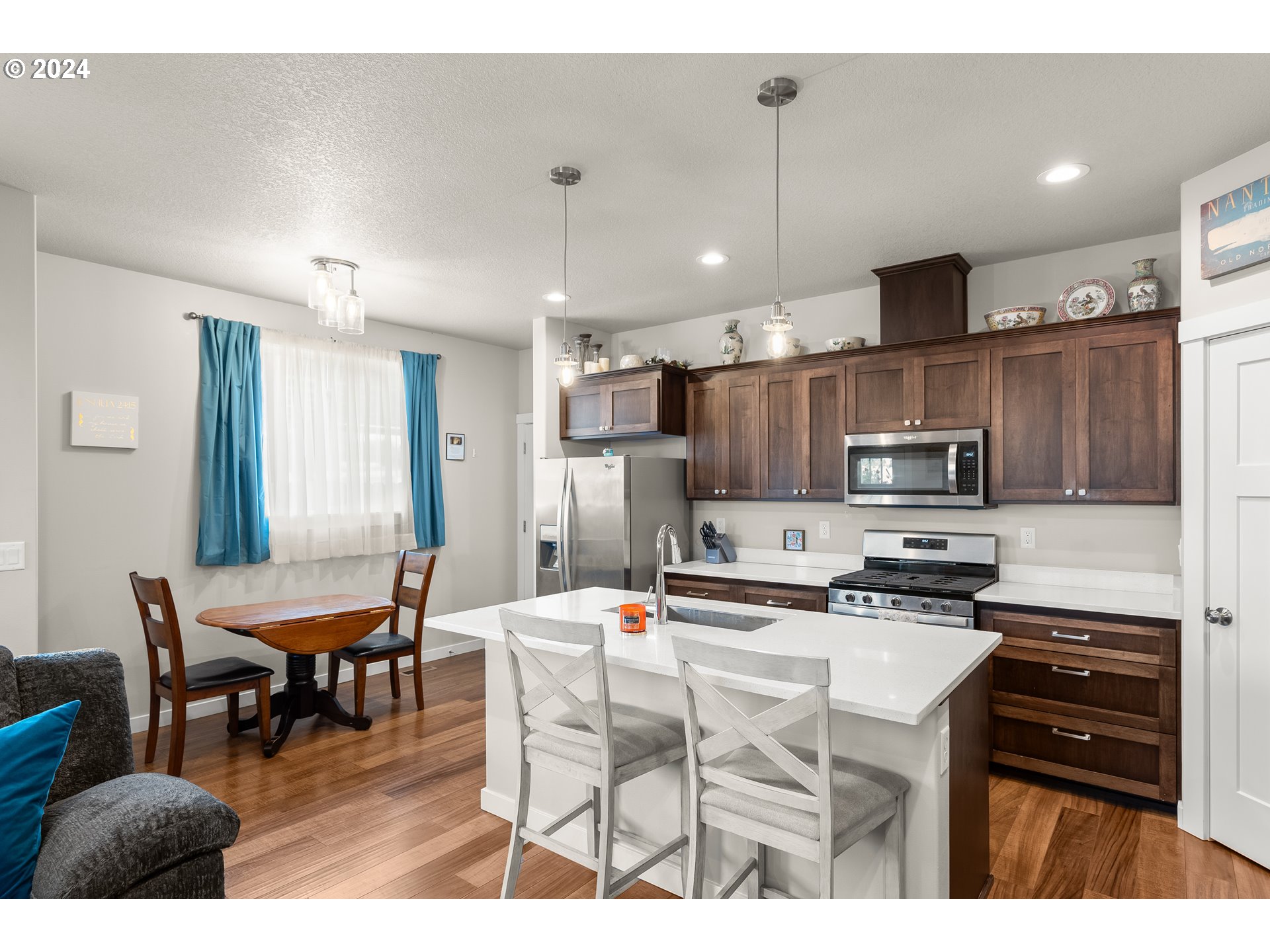 1776 SE JONATHAN AVE