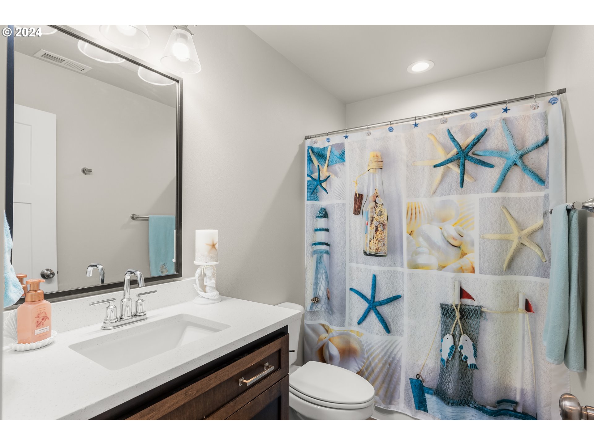 1776 SE JONATHAN AVE