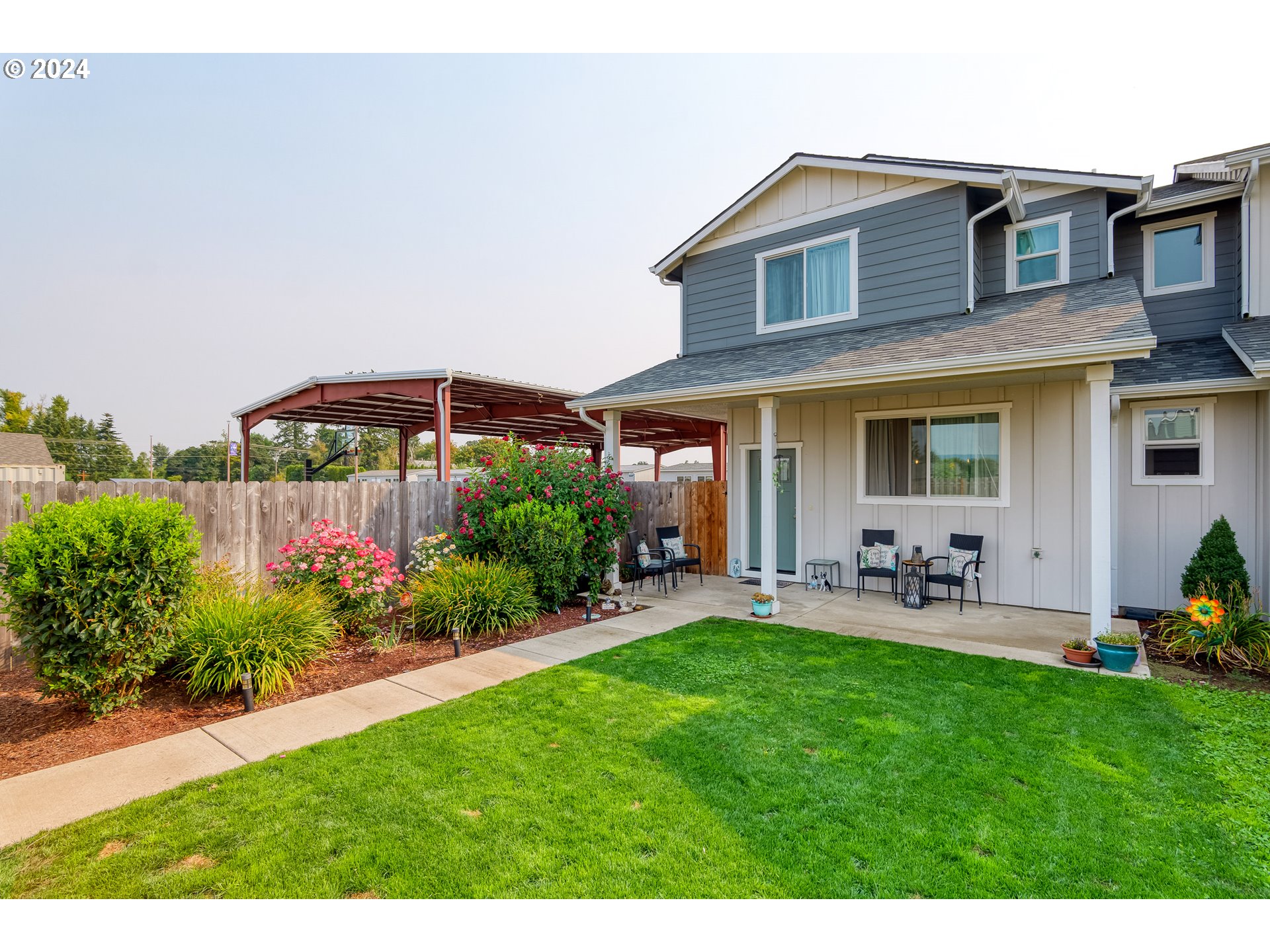 1776 SE JONATHAN AVE