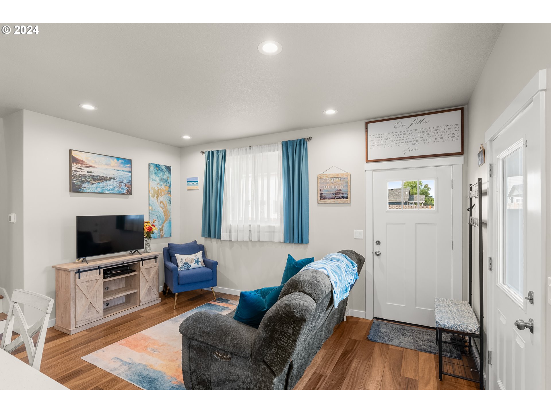 1776 SE JONATHAN AVE