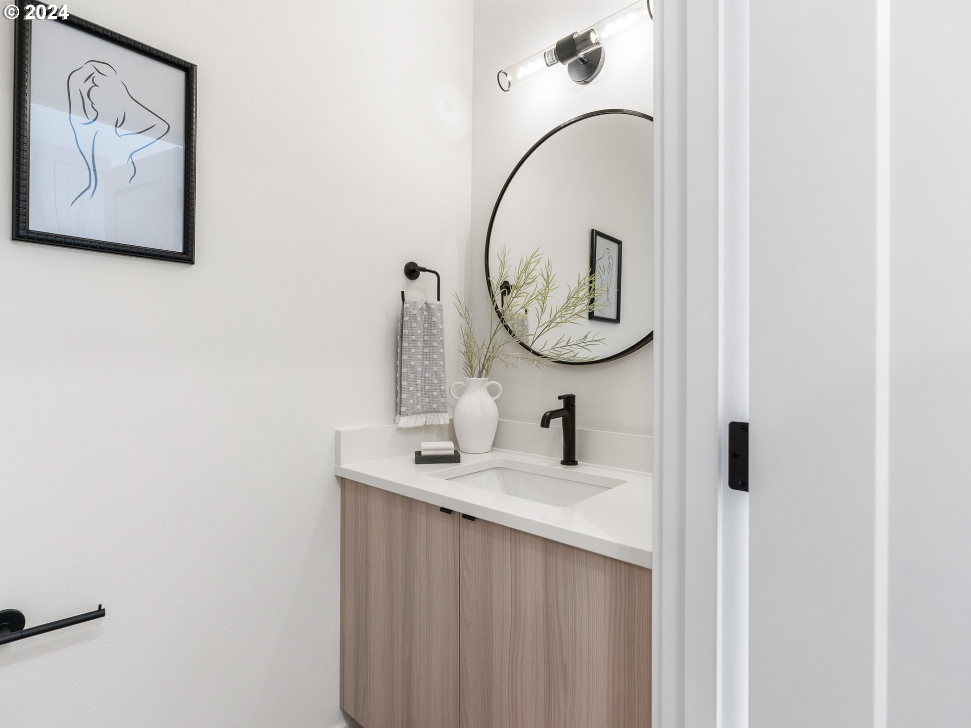 2834 SE Division ST 3