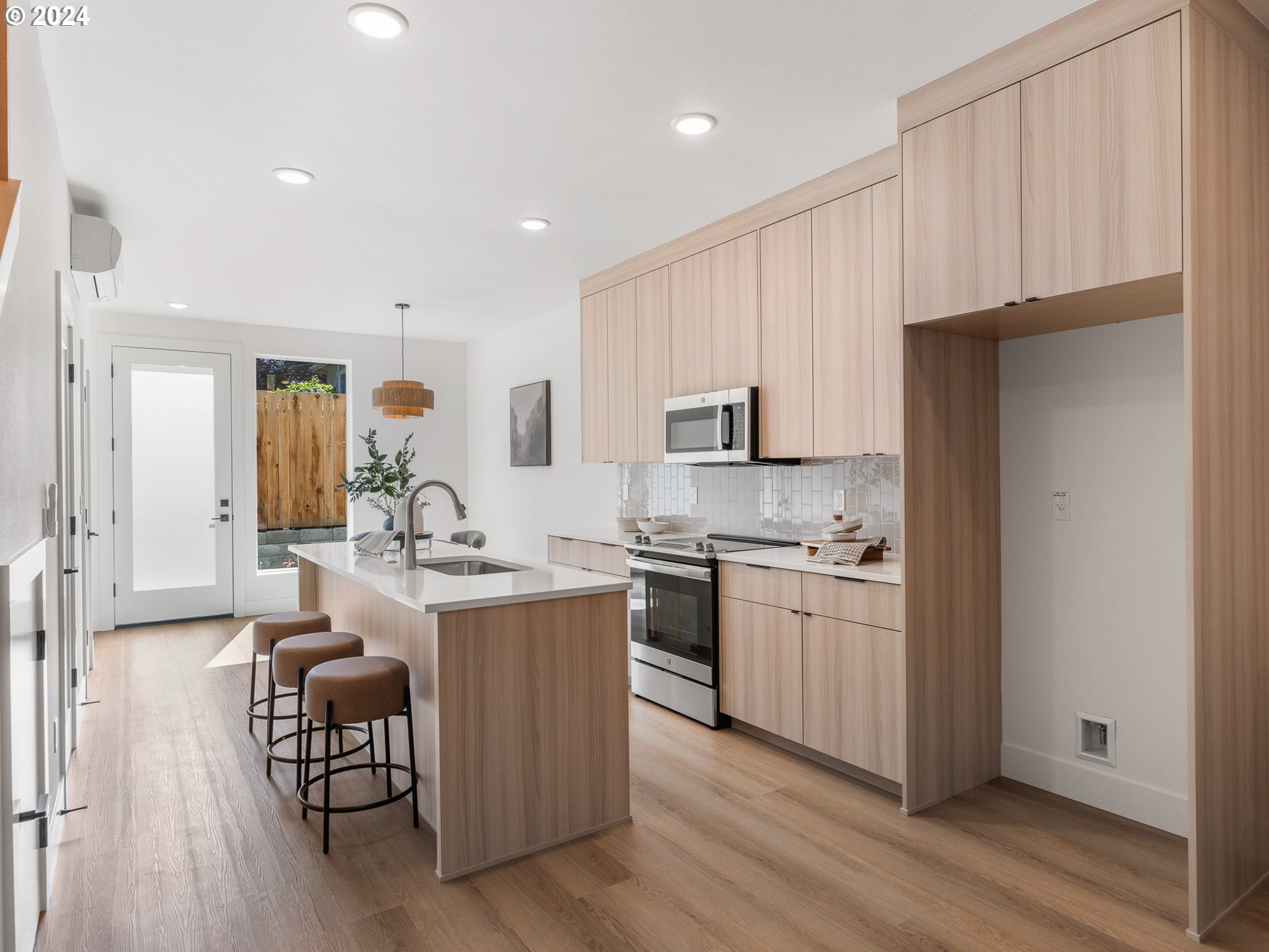 2834 SE Division ST 3