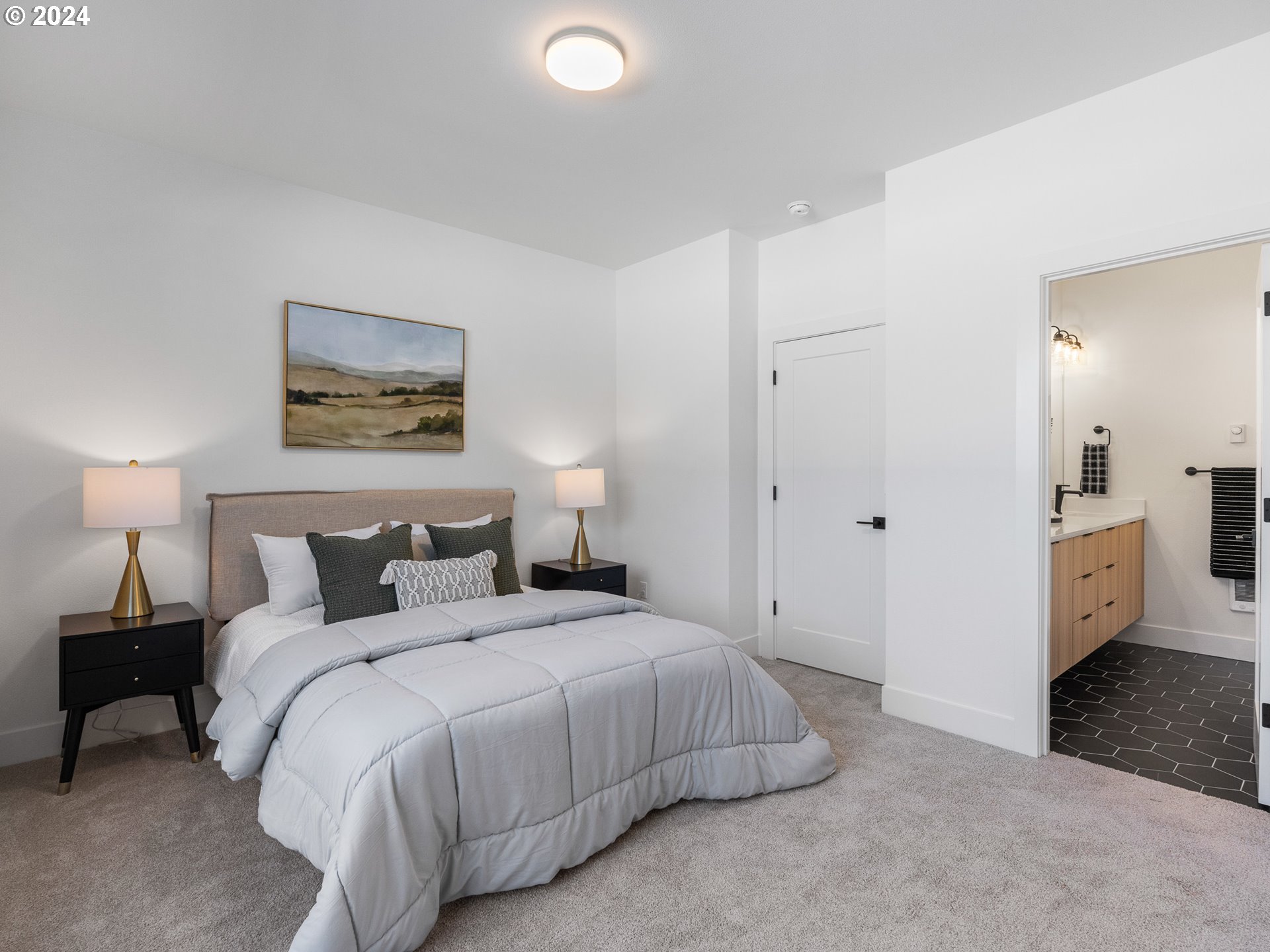 2834 SE Division ST 3