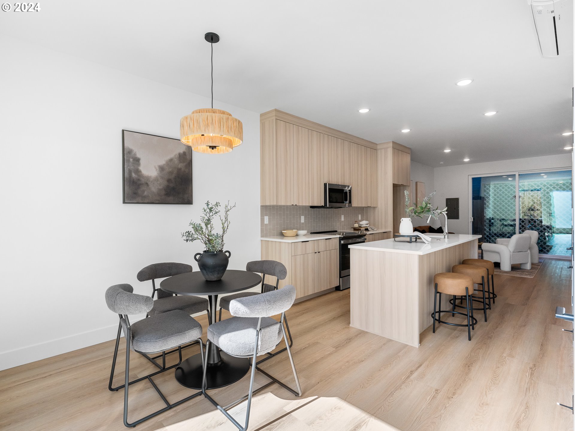 2834 SE Division ST 3