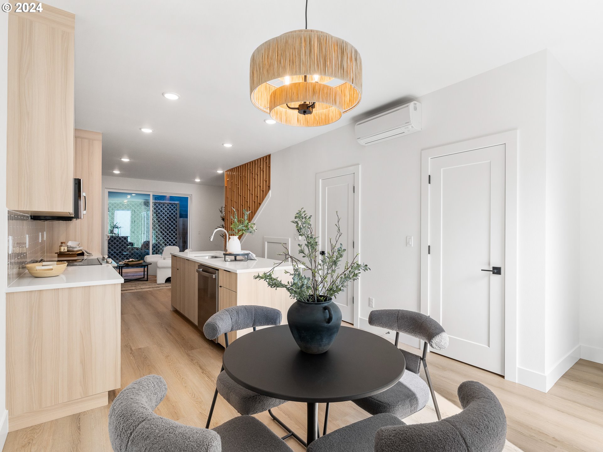 2834 SE Division ST 3