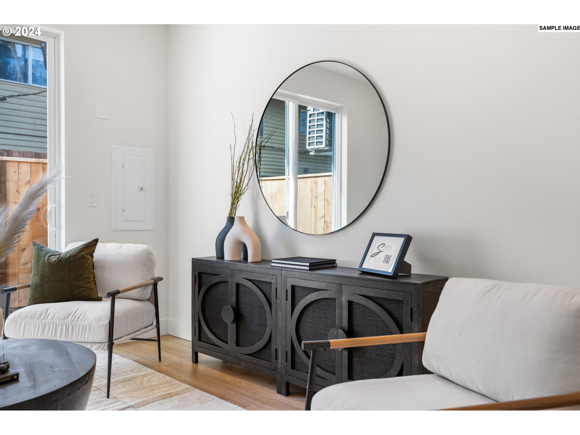 6627 N Fessenden ST 5