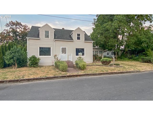 585 BIRCH ST, Mt. Angel