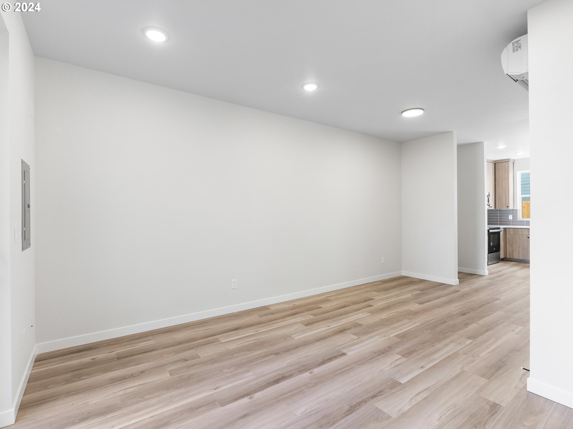 7471 N New York AVE 3, Portland Unit: 3