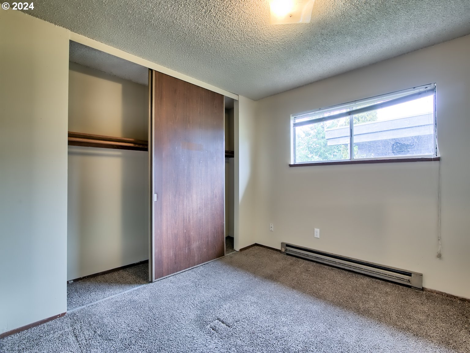 910 NW WONDERVIEW CT