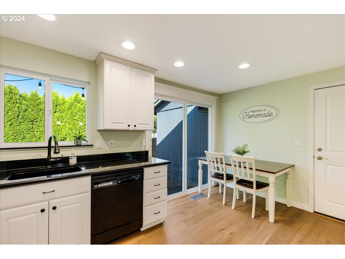 8340 SW LA MANCHA CT