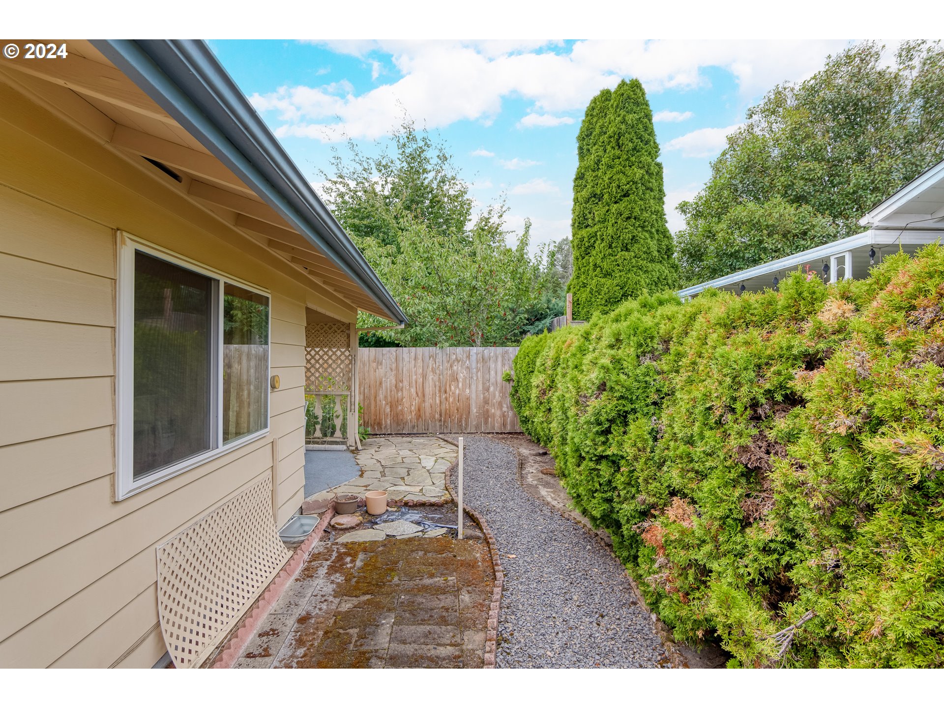 12505 SW PRINCE ALBERT ST