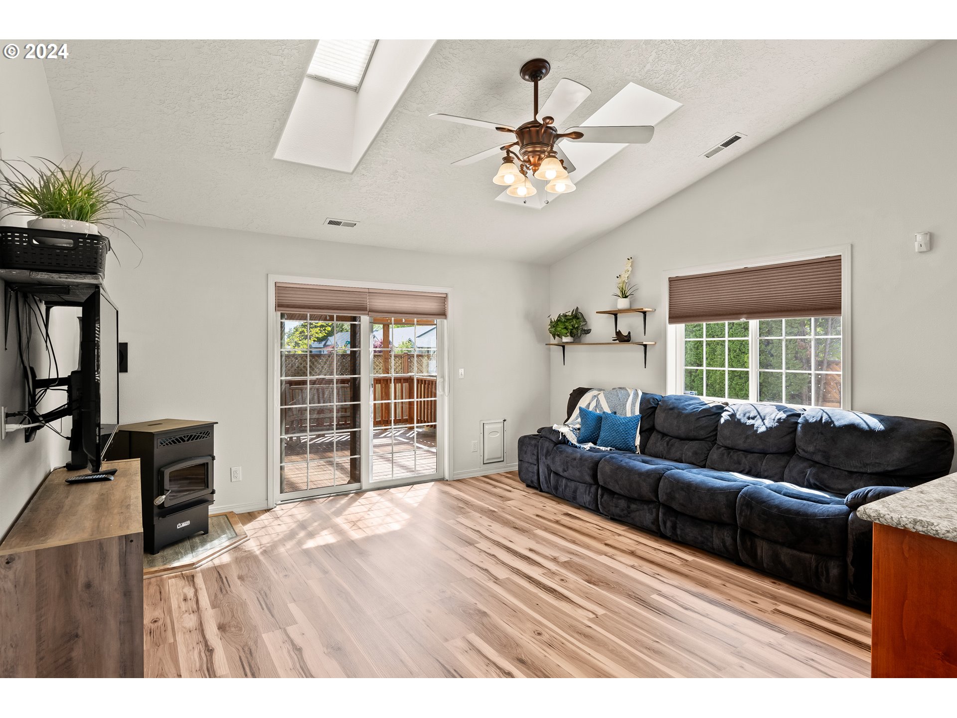 486 SW KAUER DR, McMinnville