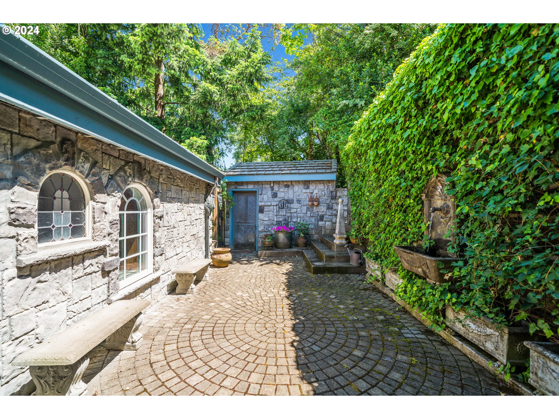 1777 SKYLAND DR, Lake Oswego