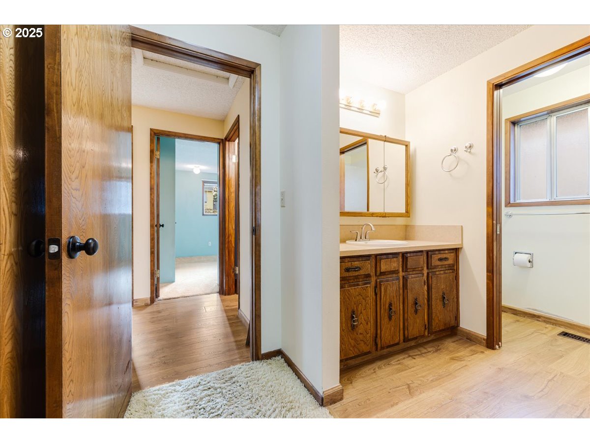 18755 NW NELSCOTT ST