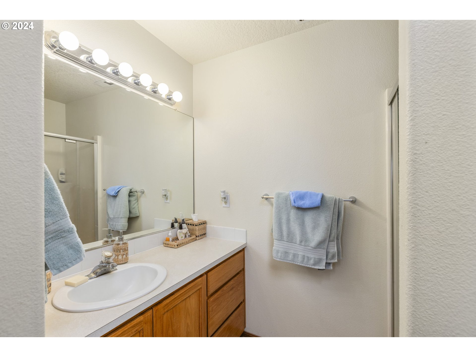 2501 E 3RD units A,B ST