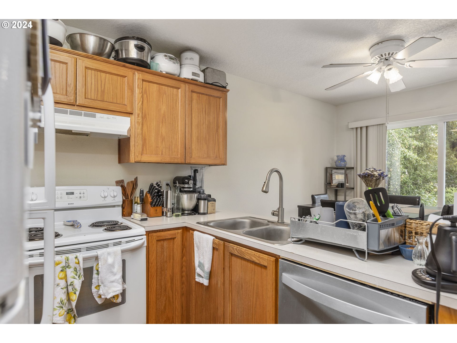 2501 E 3RD units A,B ST