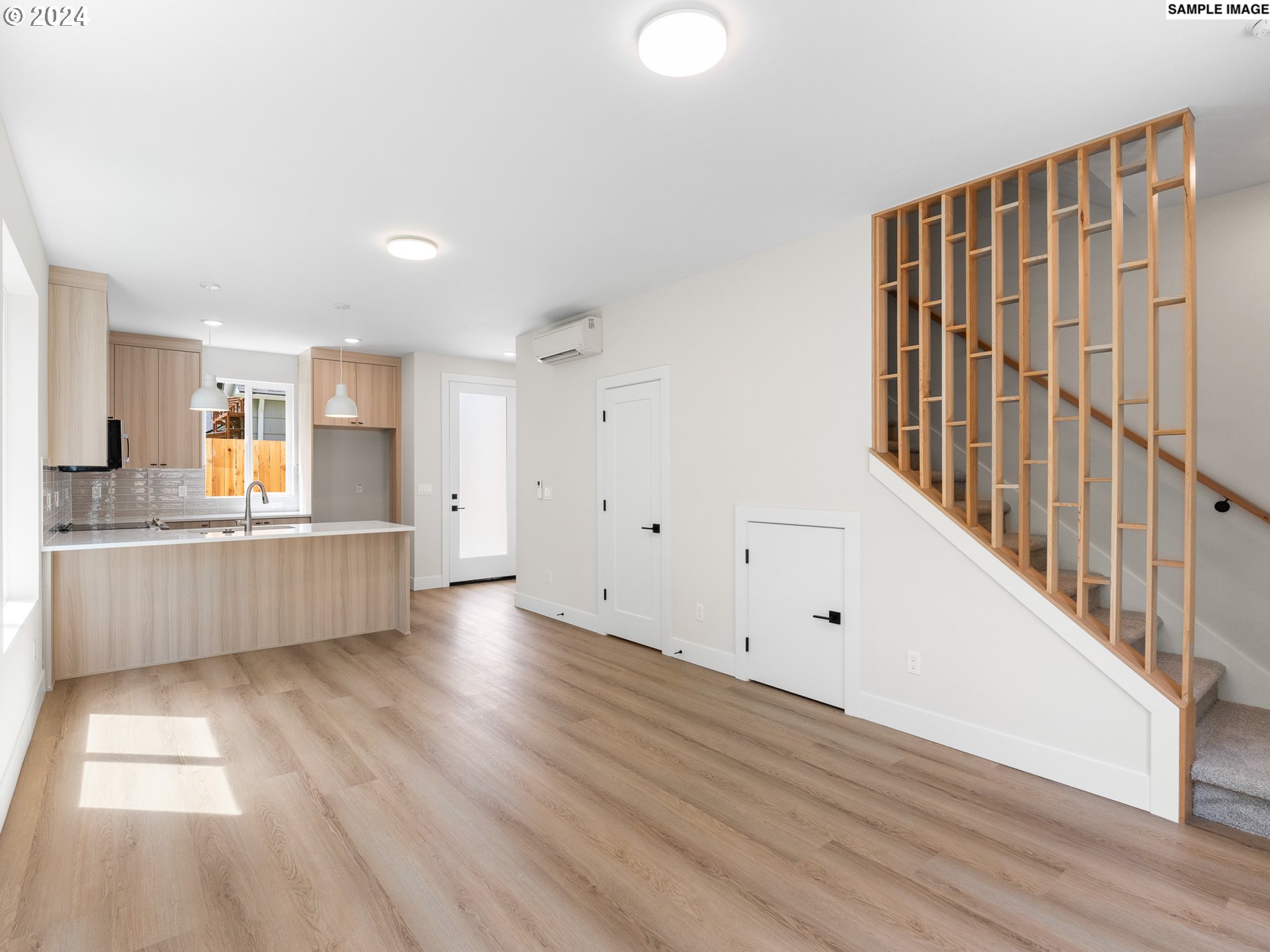 9064 N Buchanan AVE 3