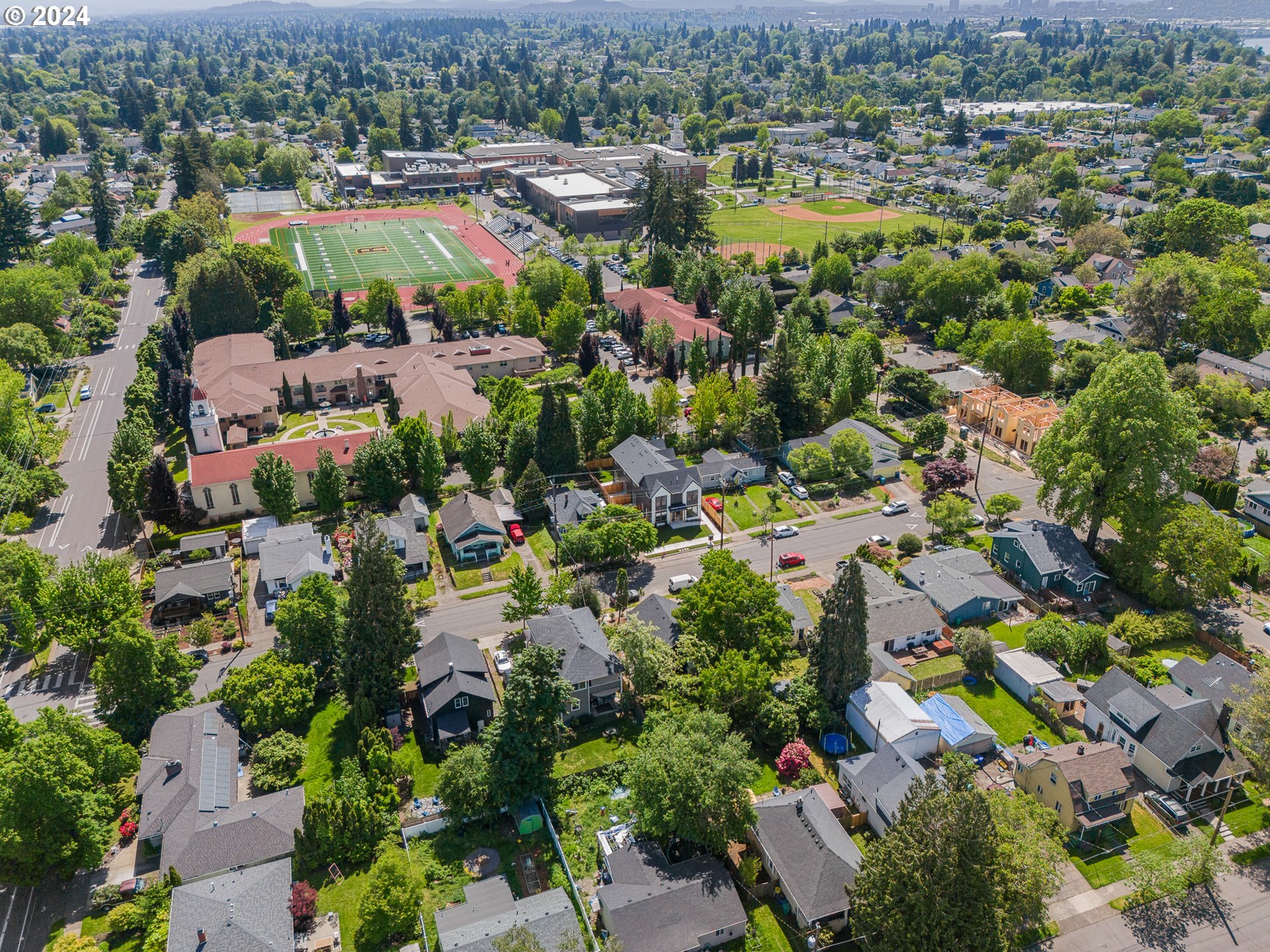 9064 N Buchanan AVE 3