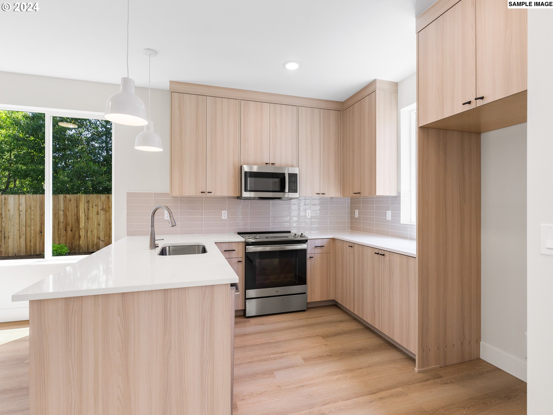 9064 N Buchanan AVE 3