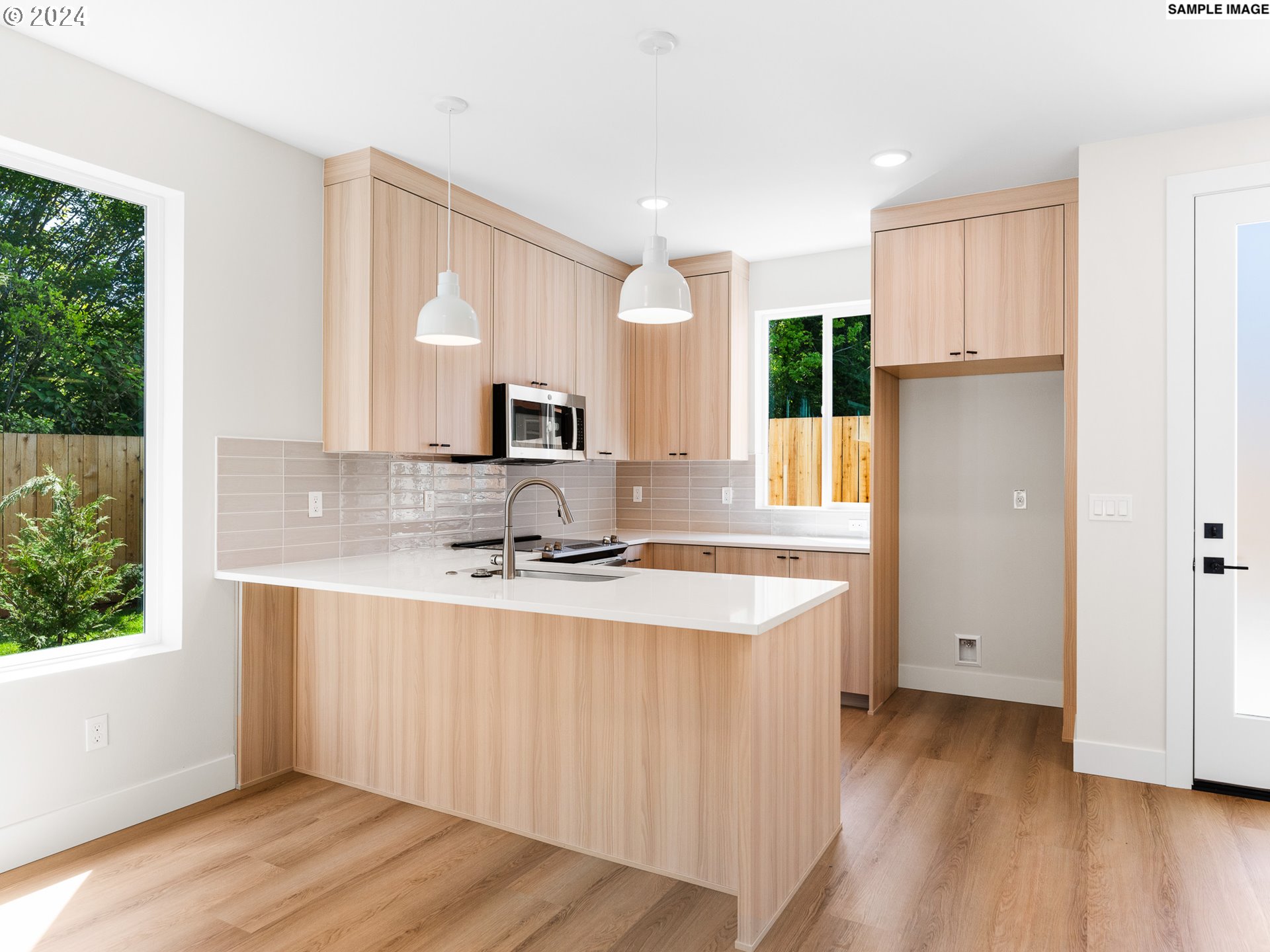 9064 N Buchanan AVE 3