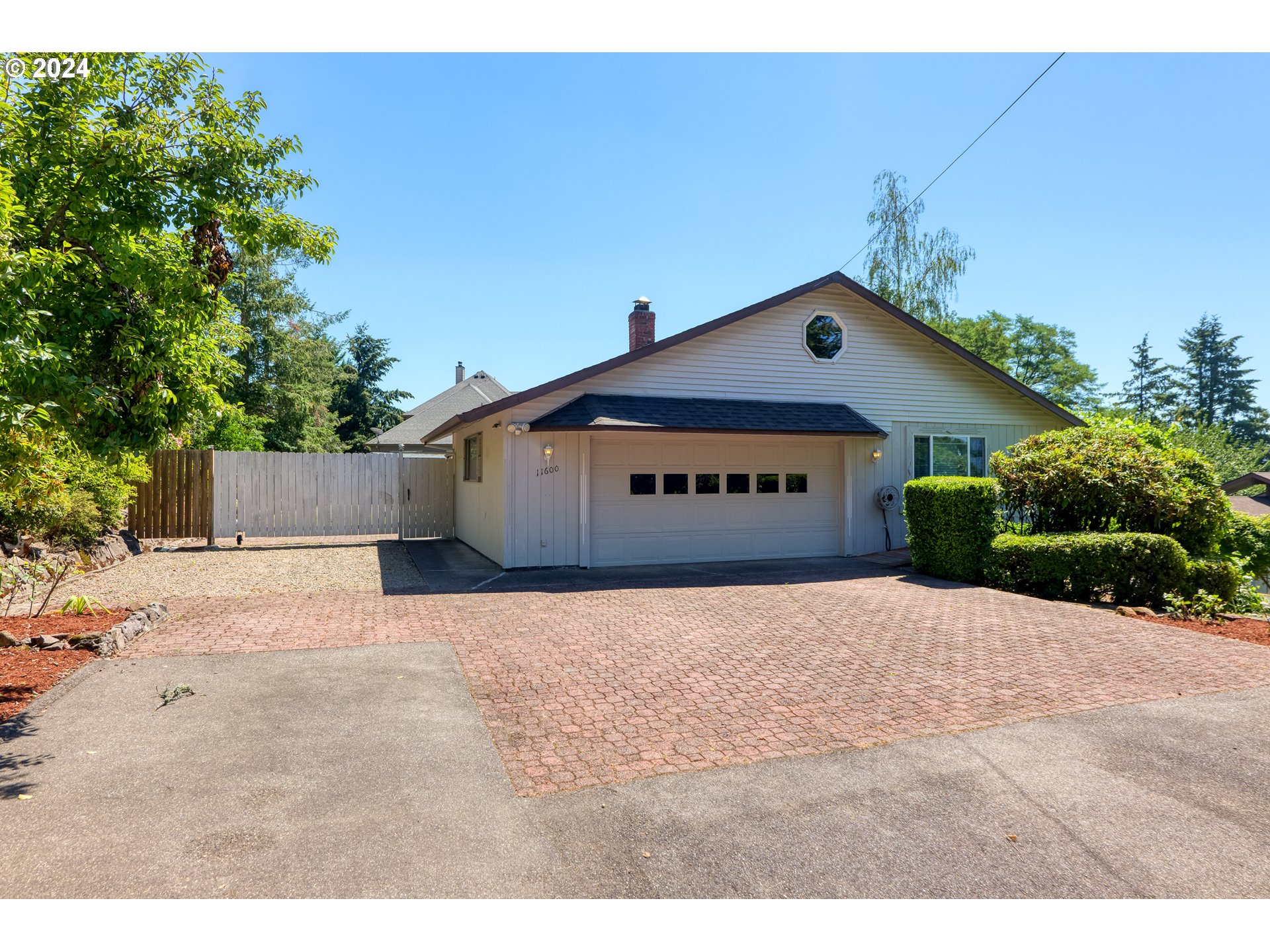 11600 SE VALLEY VIEW TER