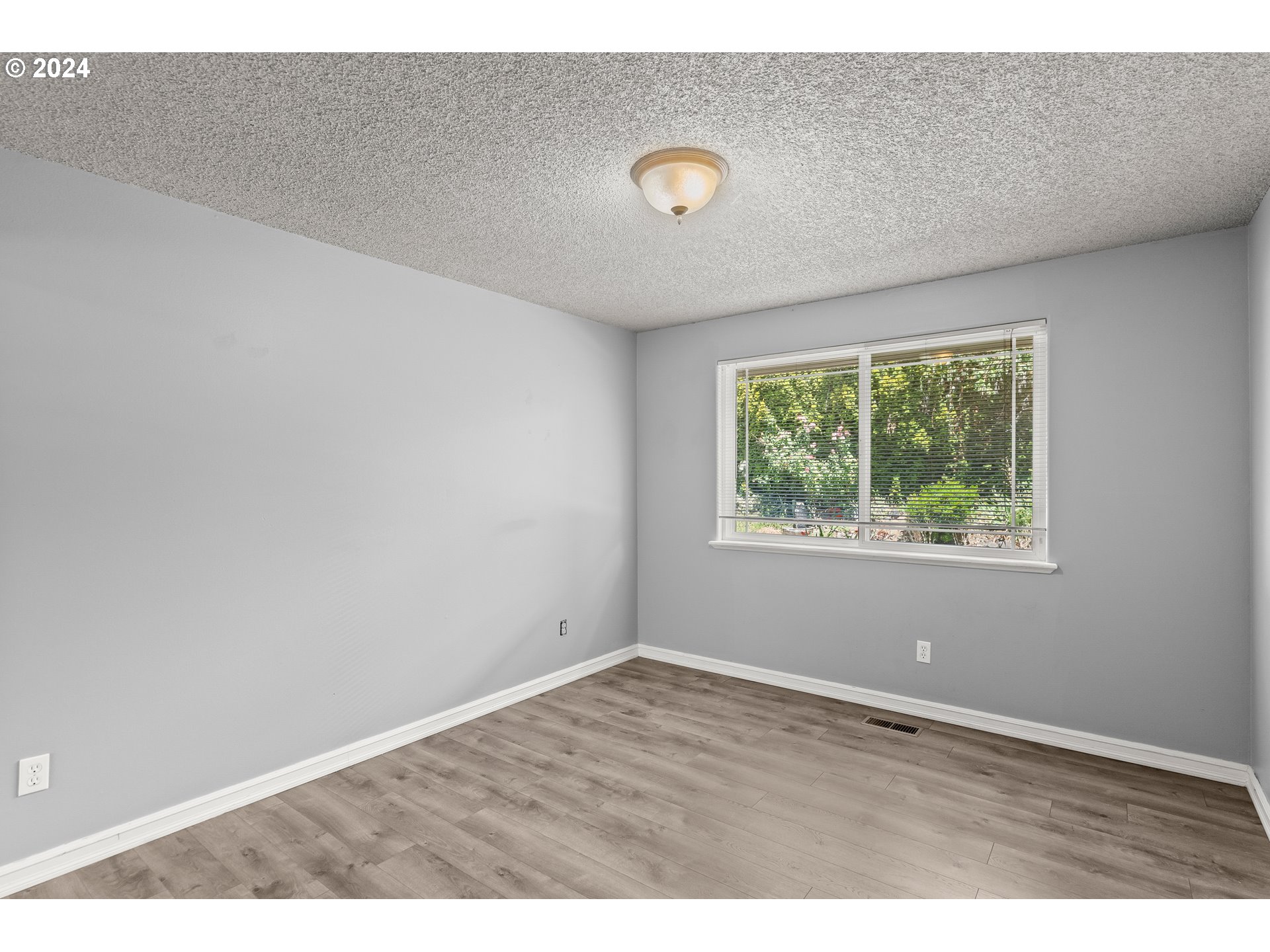 11600 SE VALLEY VIEW TER