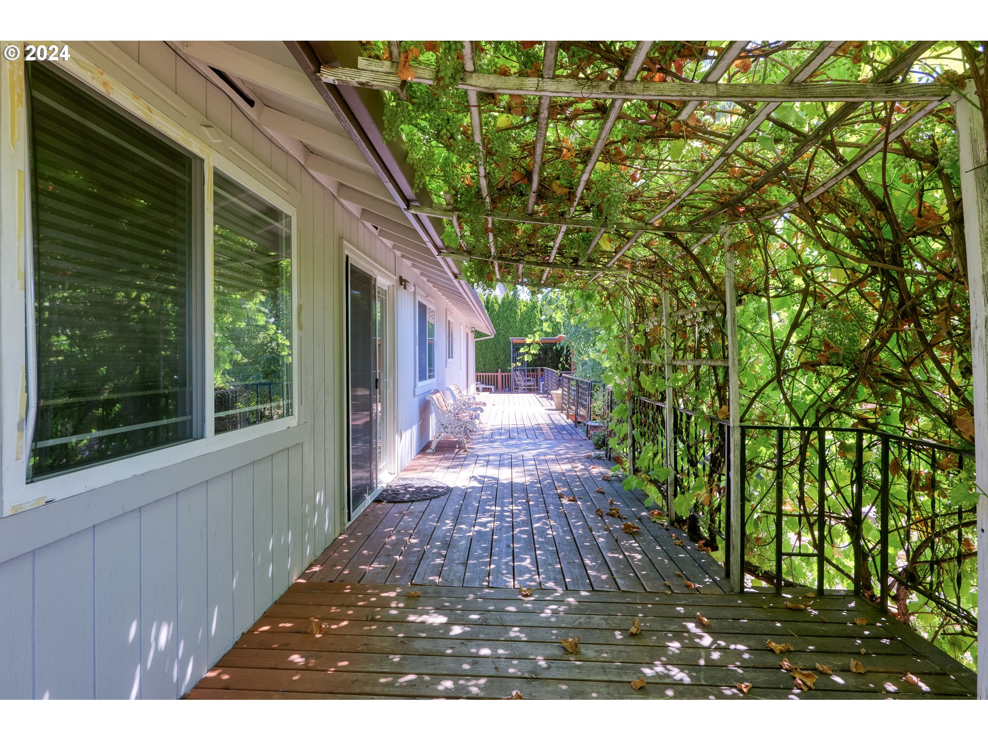 11600 SE VALLEY VIEW TER