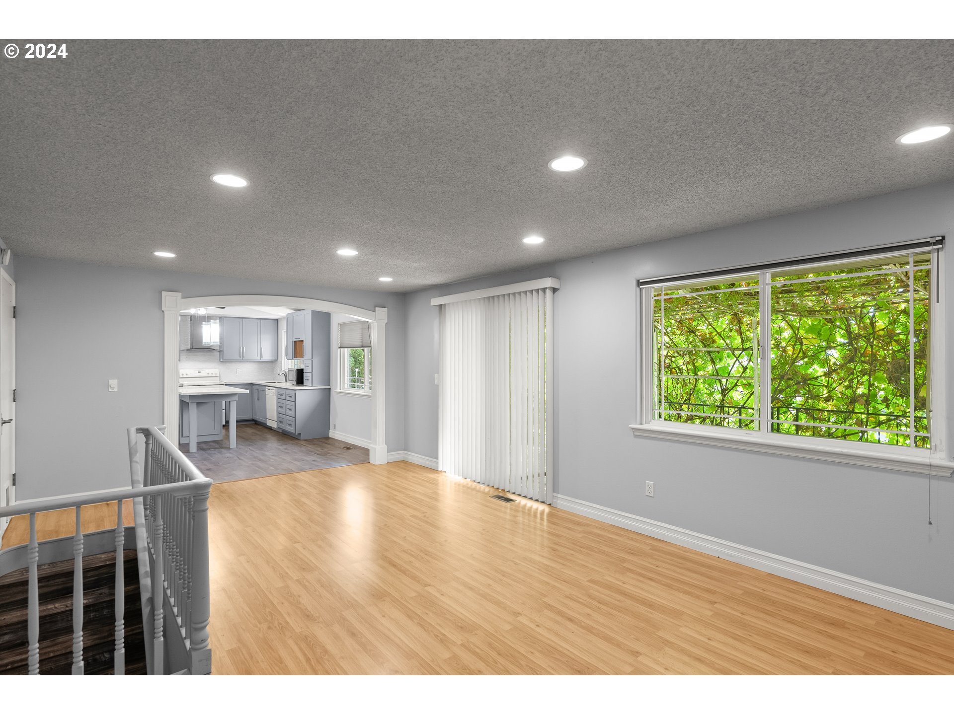 11600 SE VALLEY VIEW TER