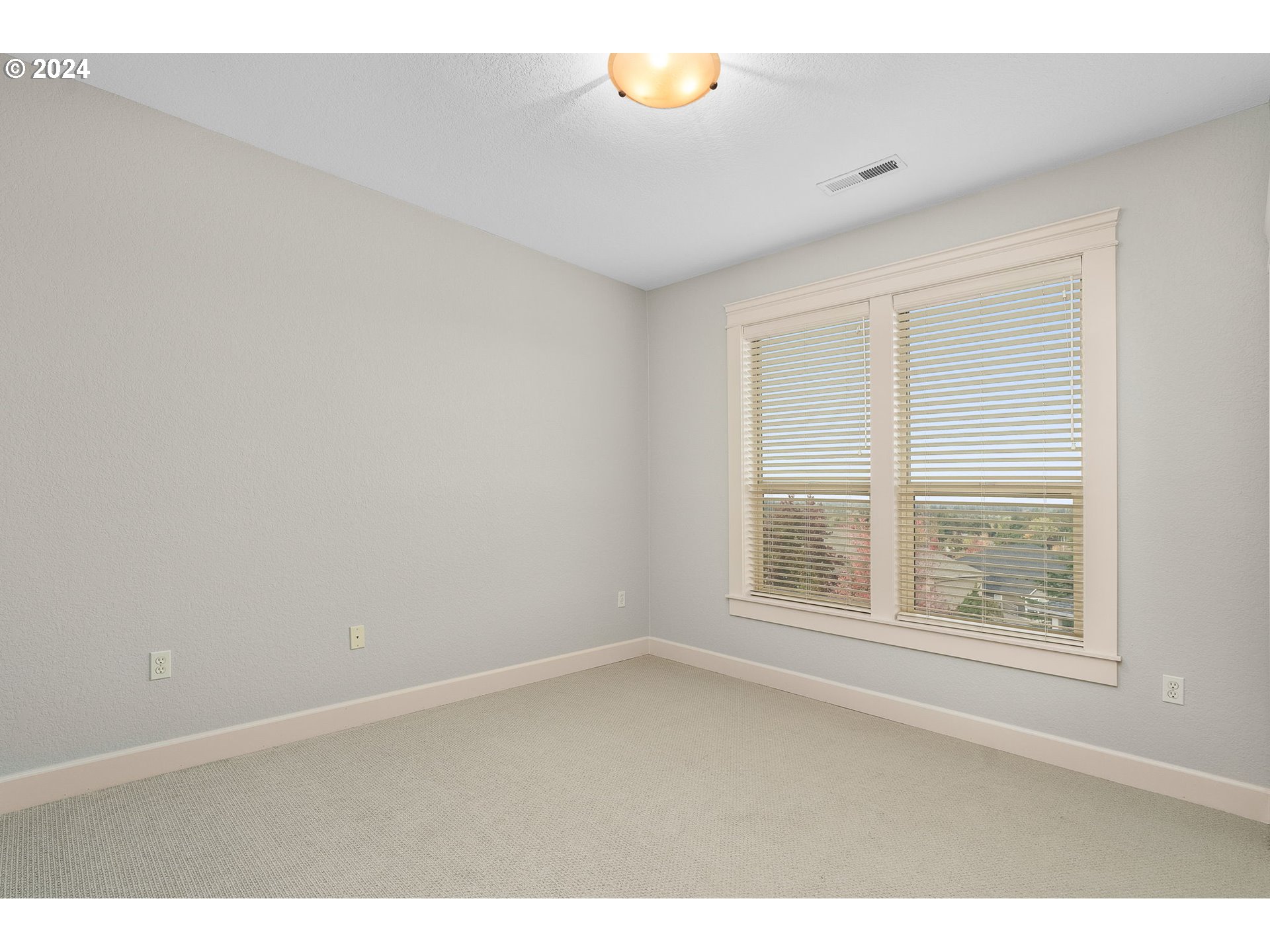 2114 MOUSEBIRD AVE NW