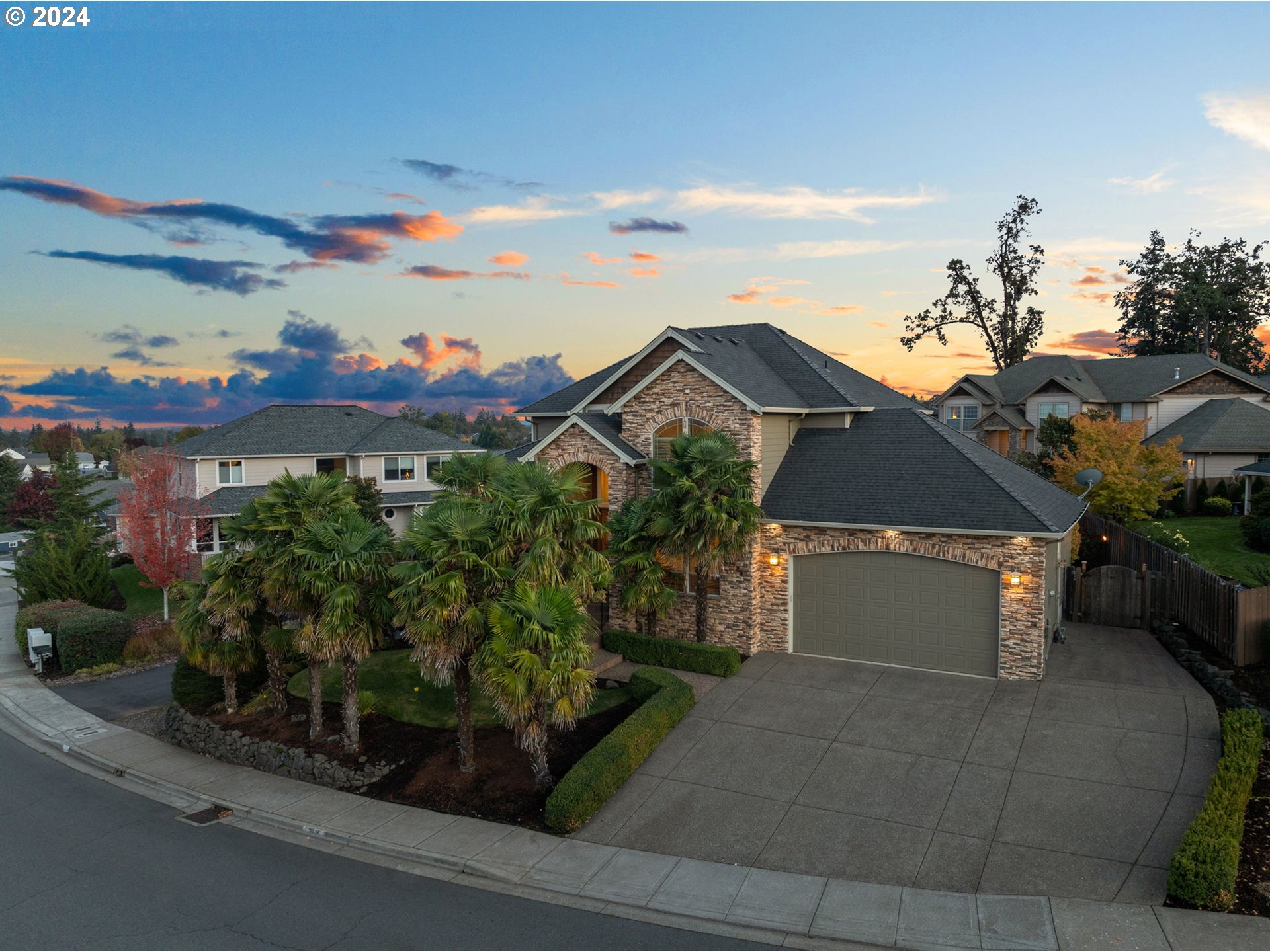 2114 MOUSEBIRD AVE NW