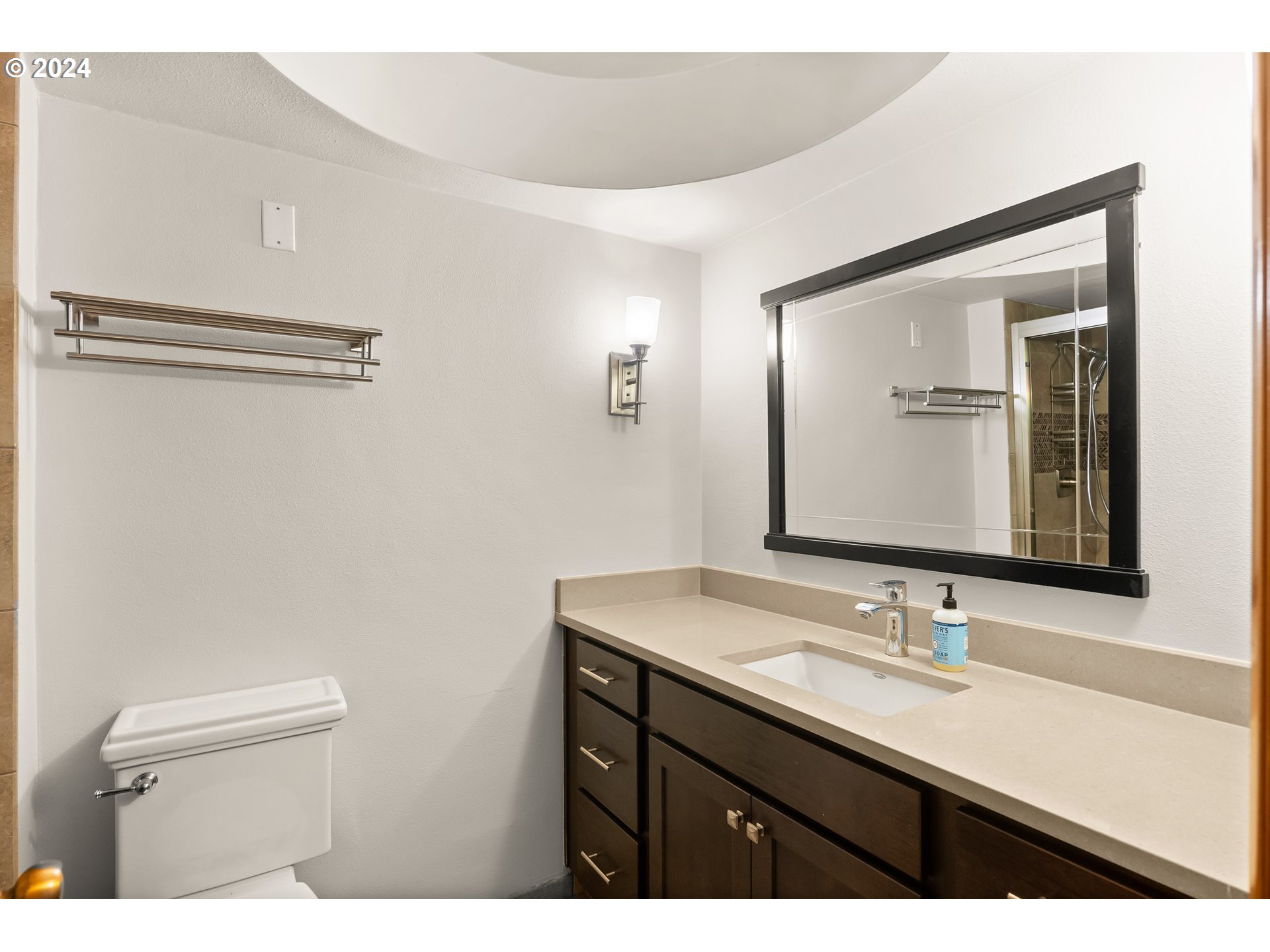 154 Oswego Summit 22