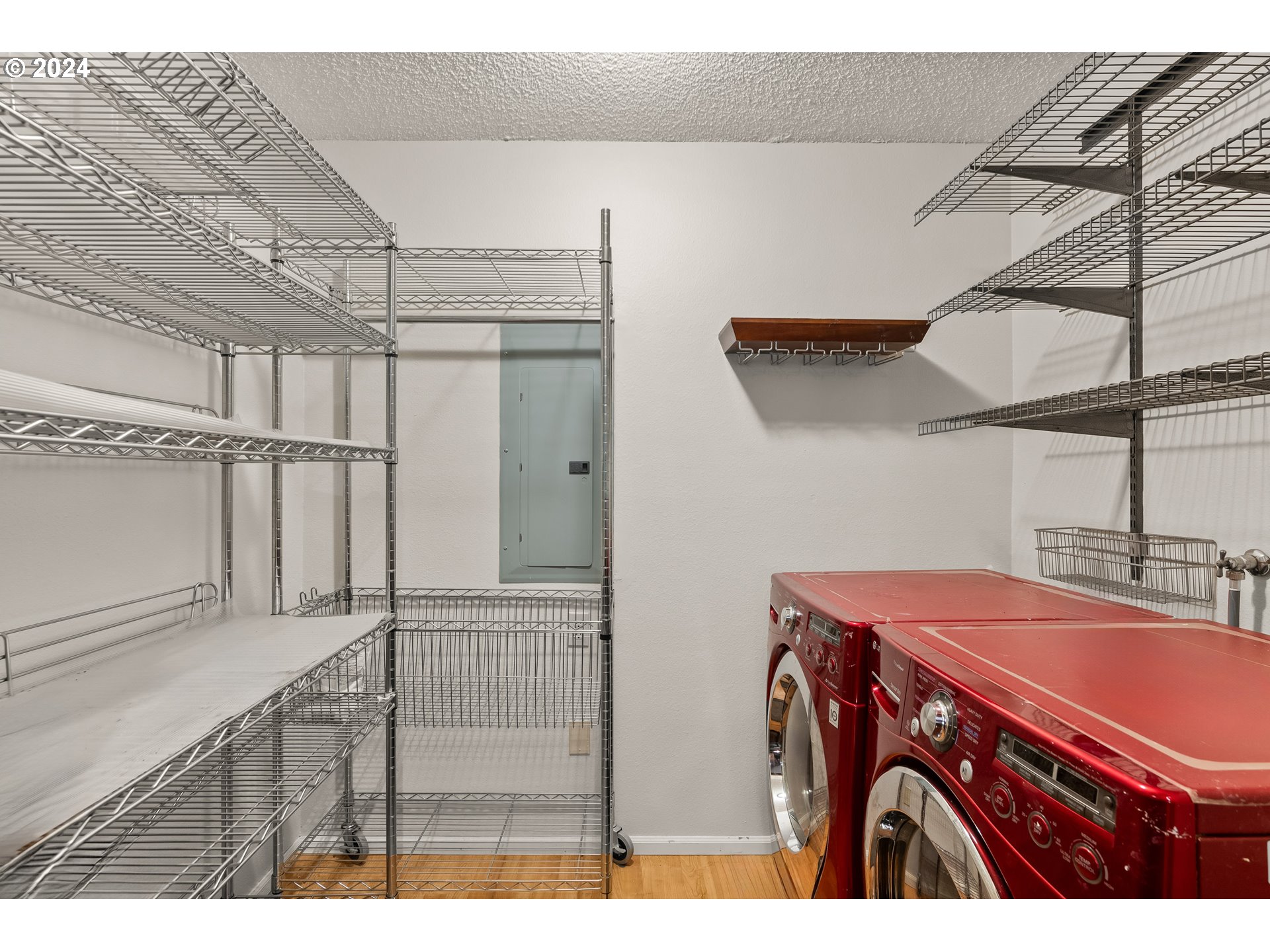 154 Oswego Summit 22