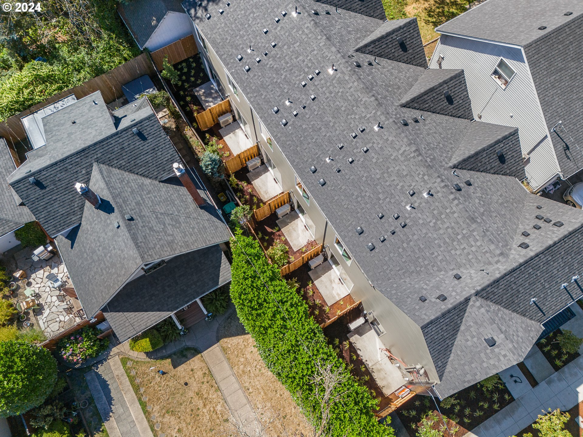 1790 SE Spokane ST 5