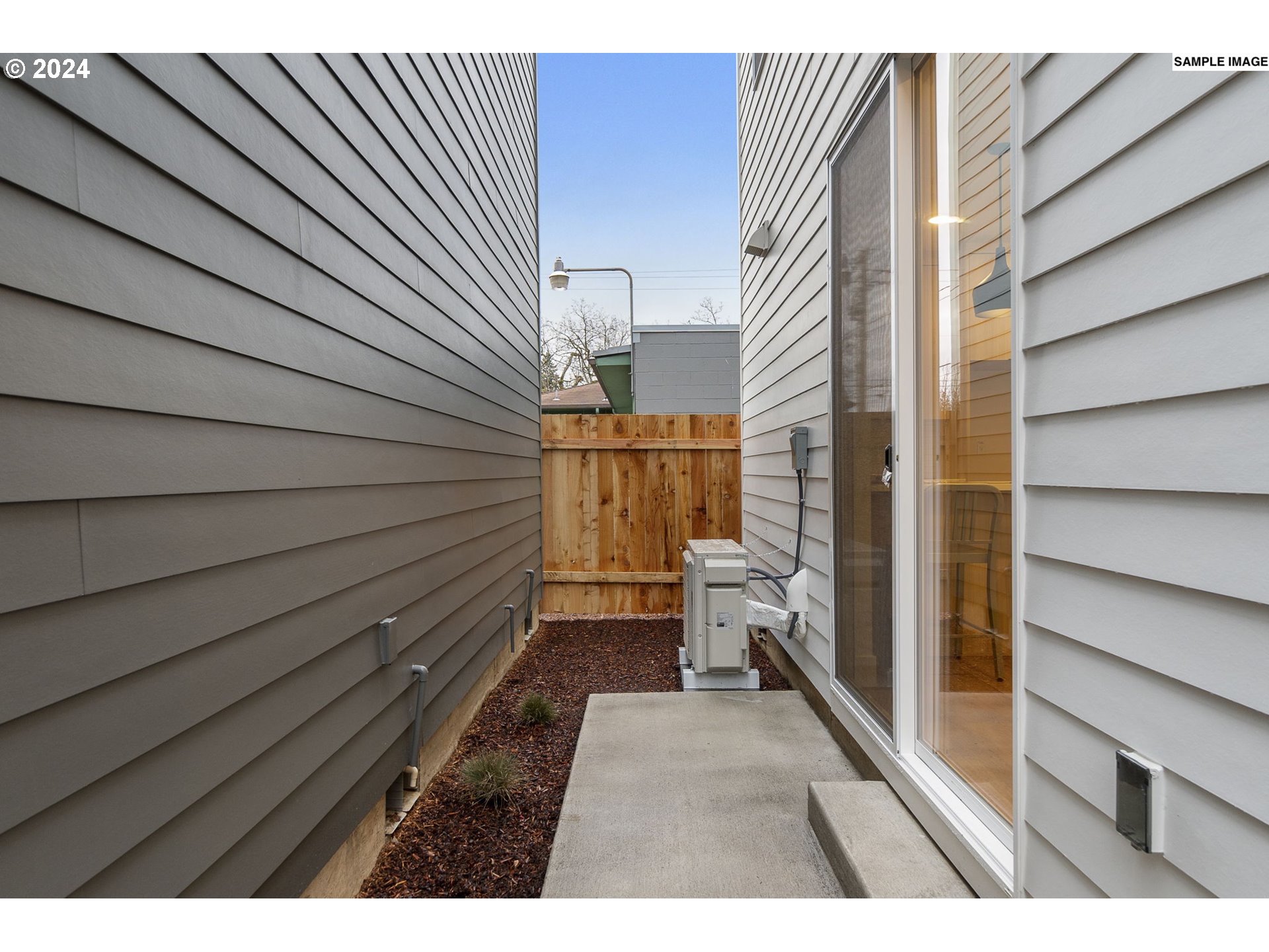5263 N Oberlin ST 4