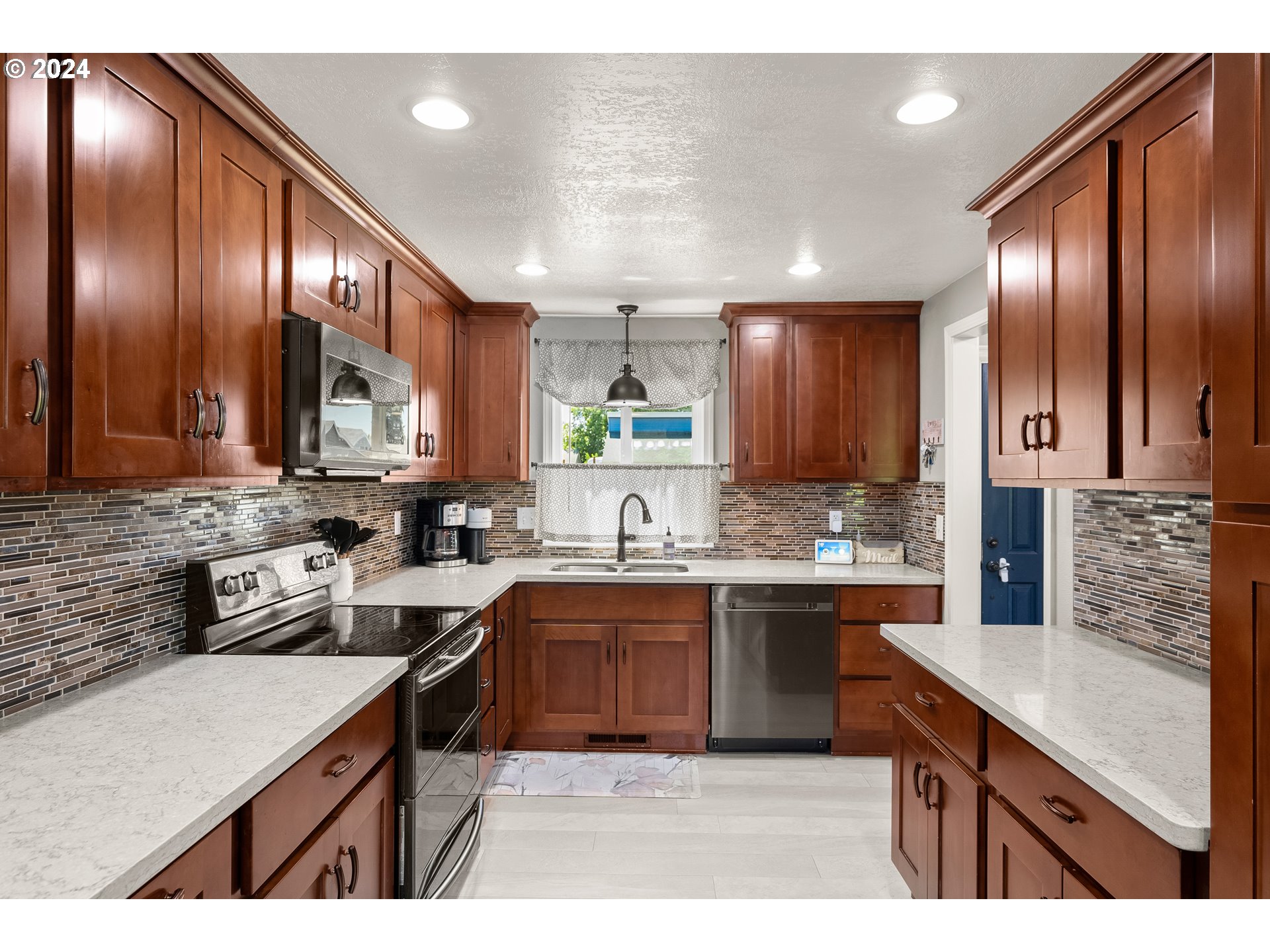 1363 SE JACQUELIN DR